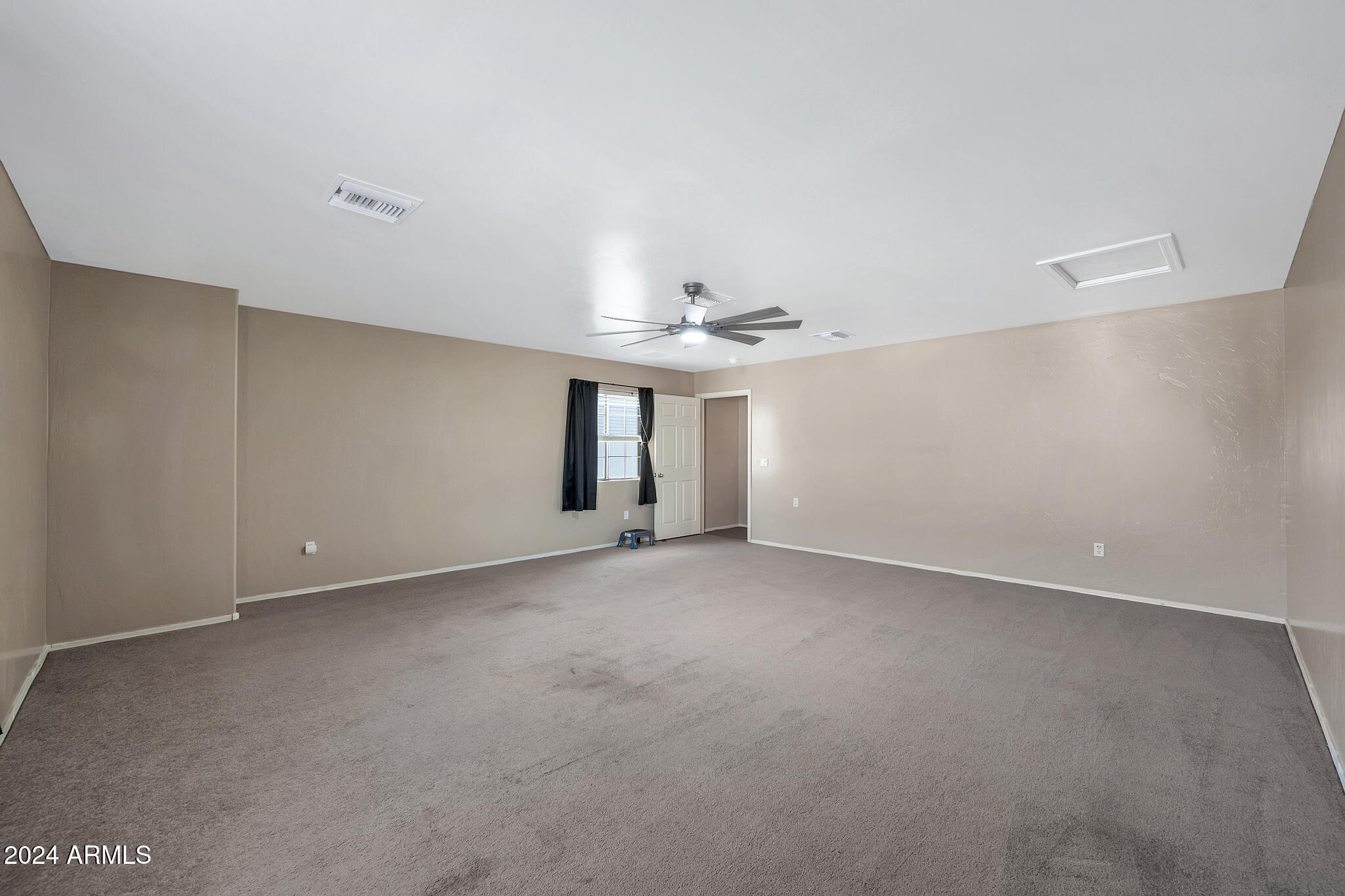 590 W 12TH Street