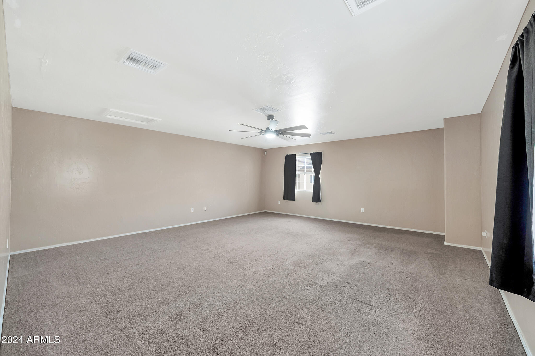 590 W 12TH Street
