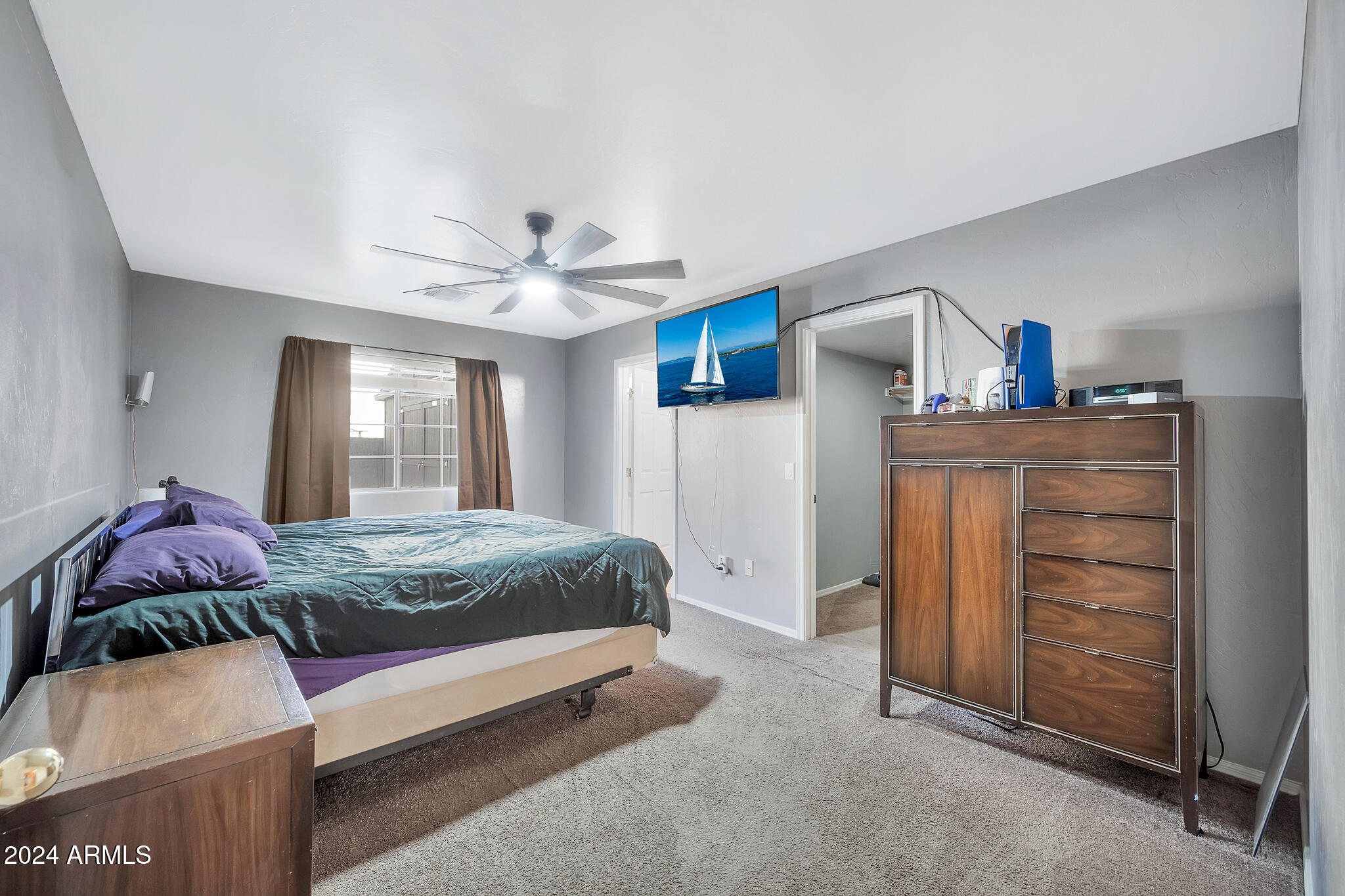 590 W 12TH Street