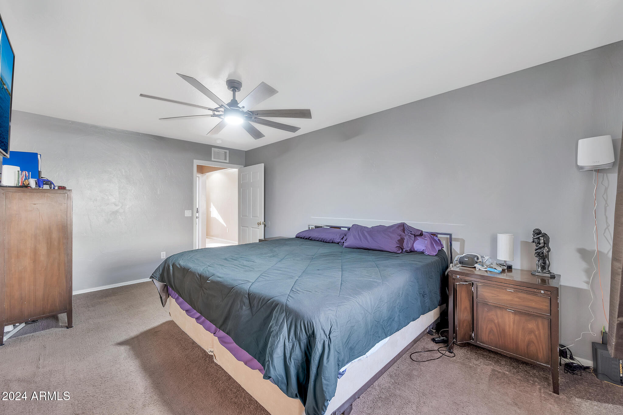 590 W 12TH Street