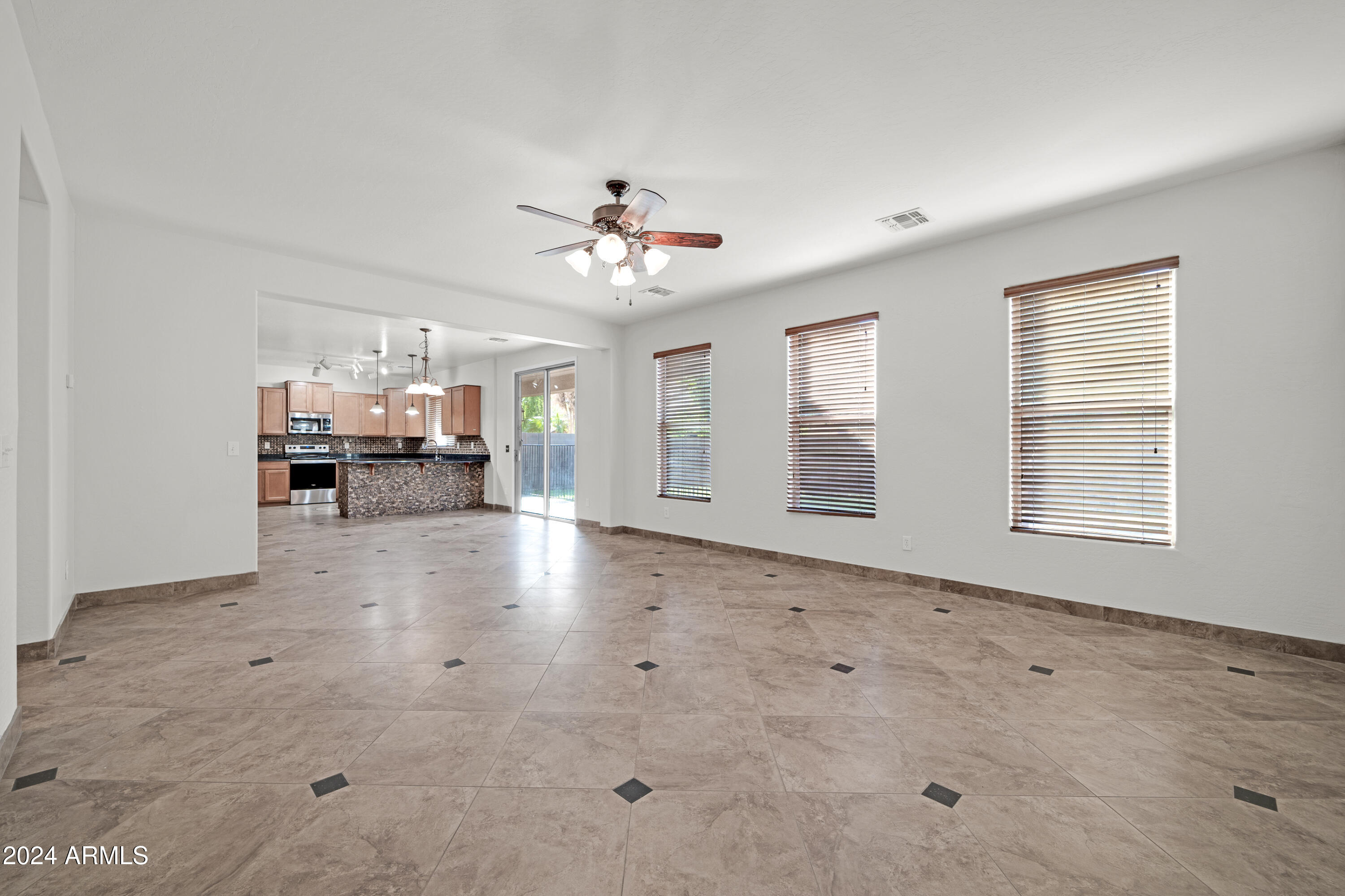 3824 S 101ST Drive