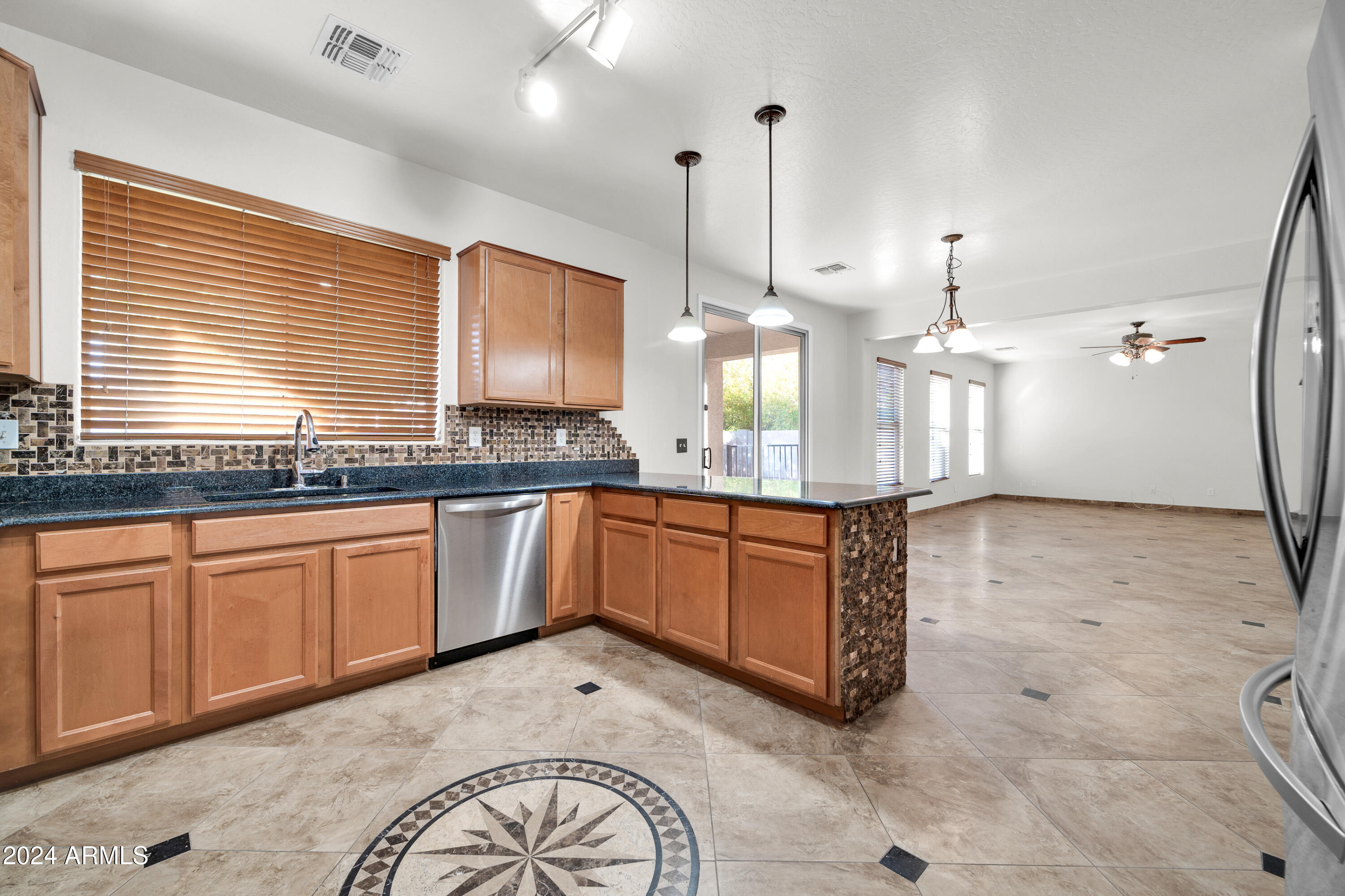 3824 S 101ST Drive
