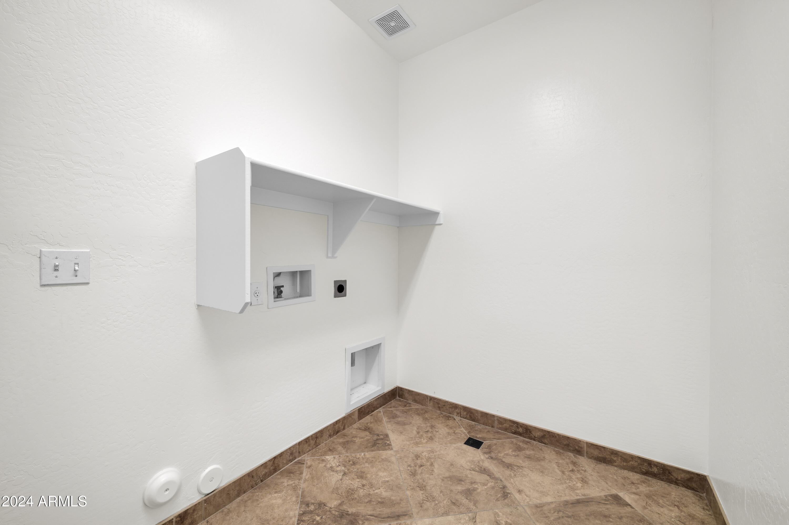 3824 S 101ST Drive