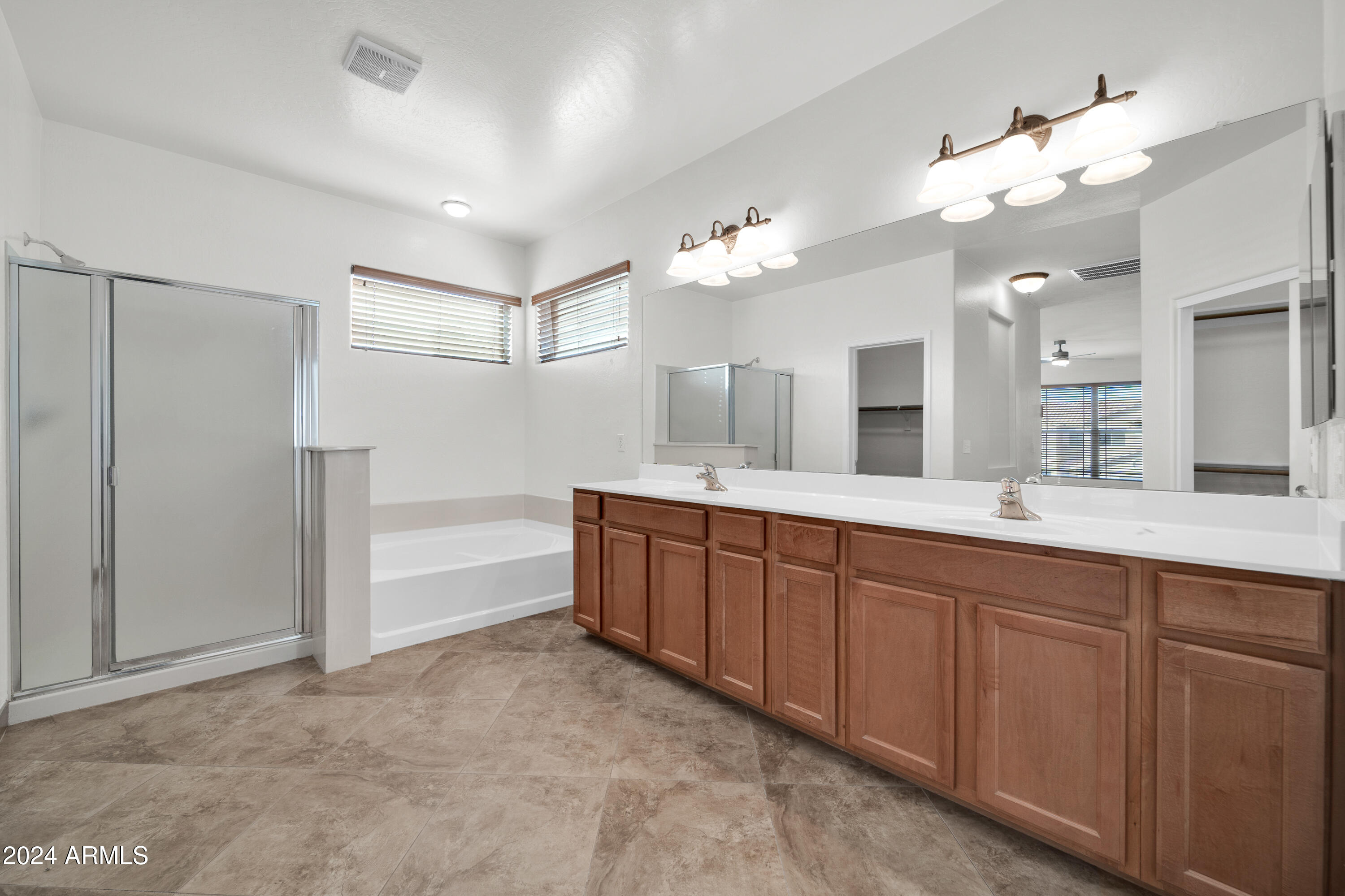 3824 S 101ST Drive