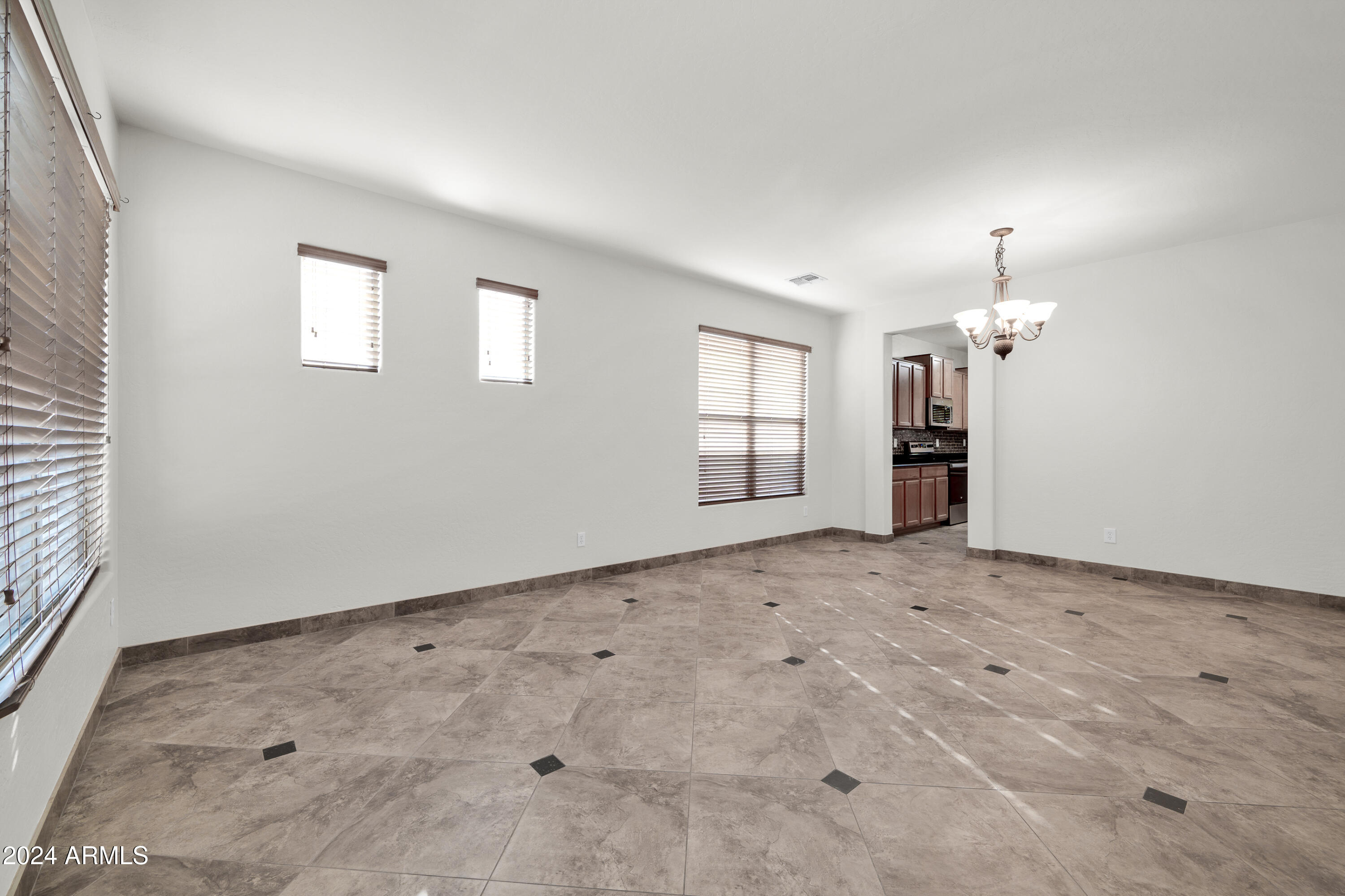 3824 S 101ST Drive