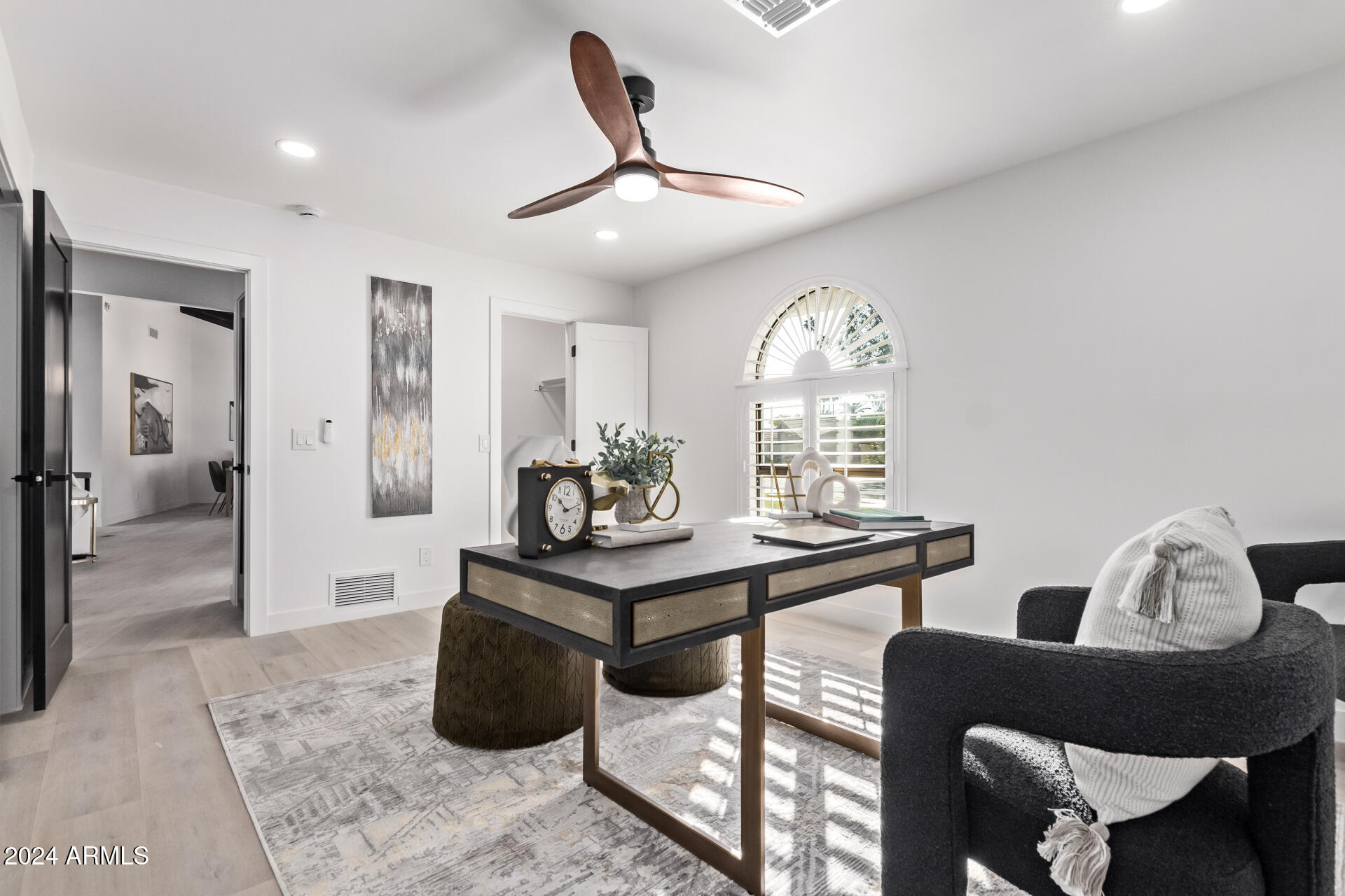 6425 S ROCKFORD Drive