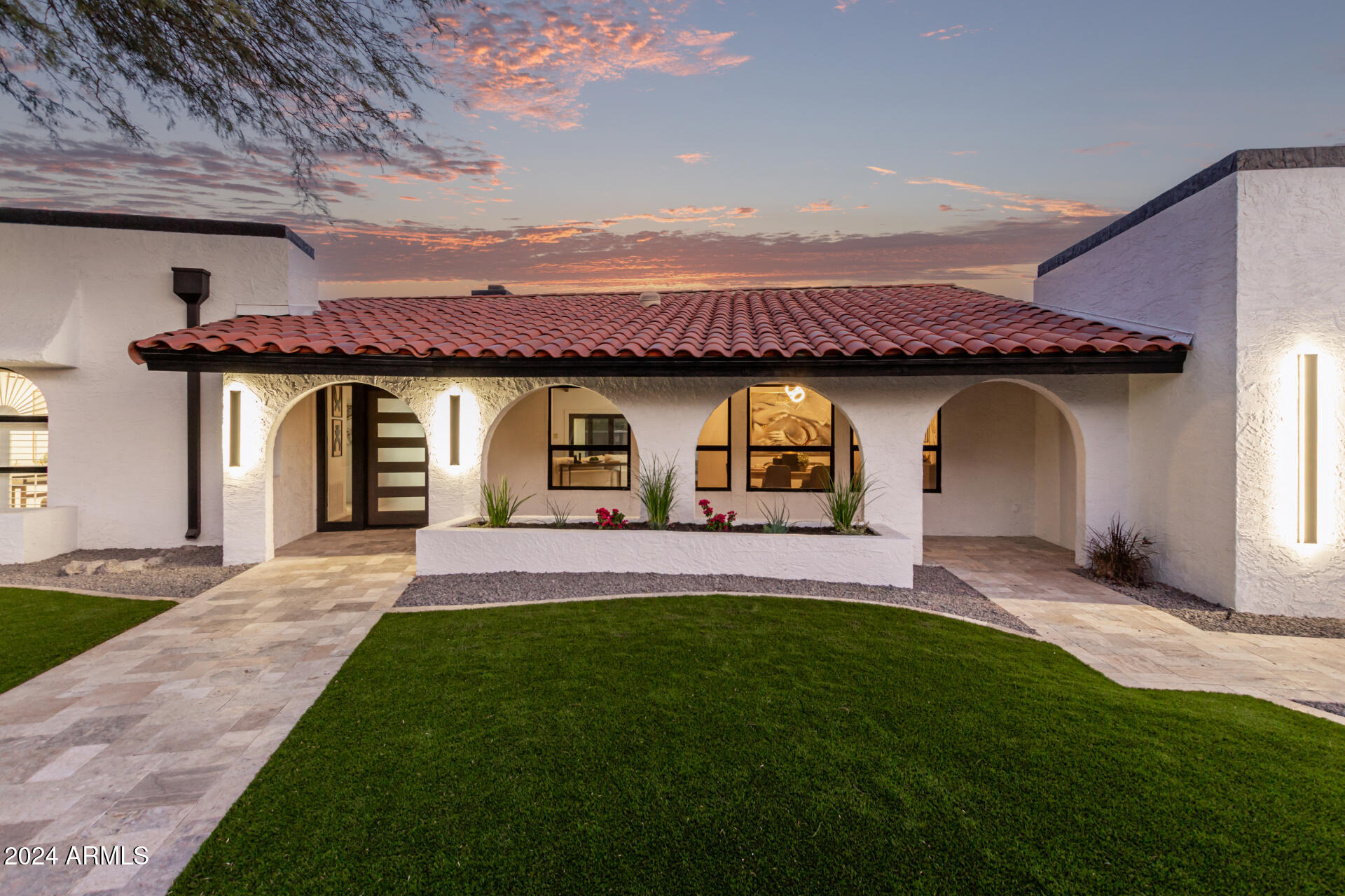 6425 S ROCKFORD Drive