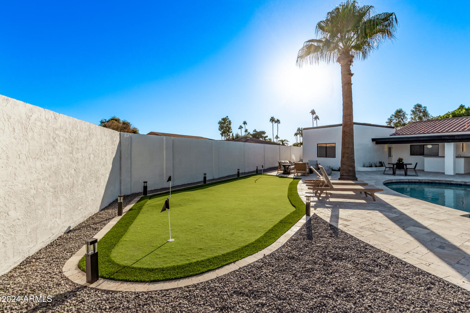 6425 S ROCKFORD Drive