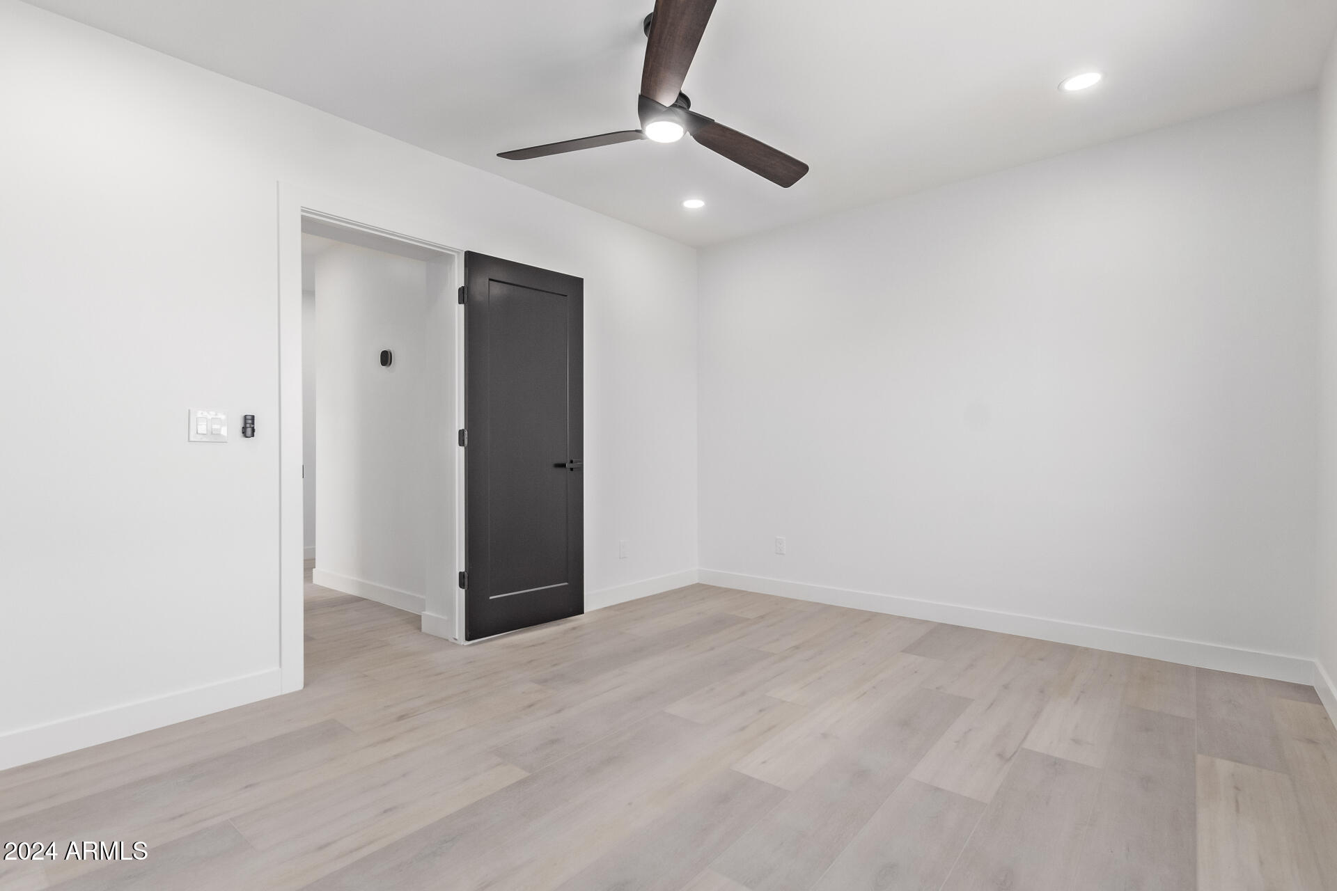 6425 S ROCKFORD Drive