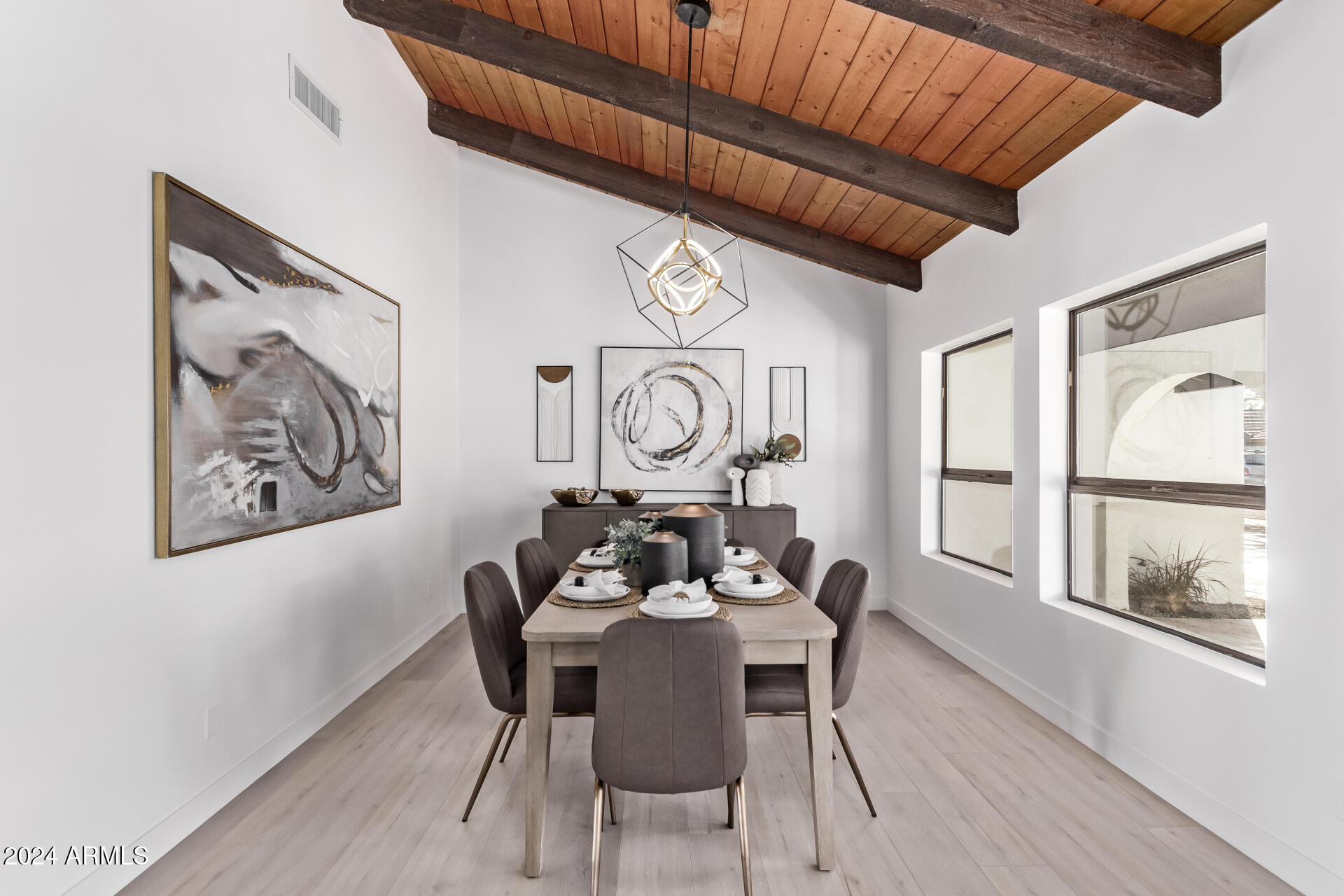 6425 S ROCKFORD Drive