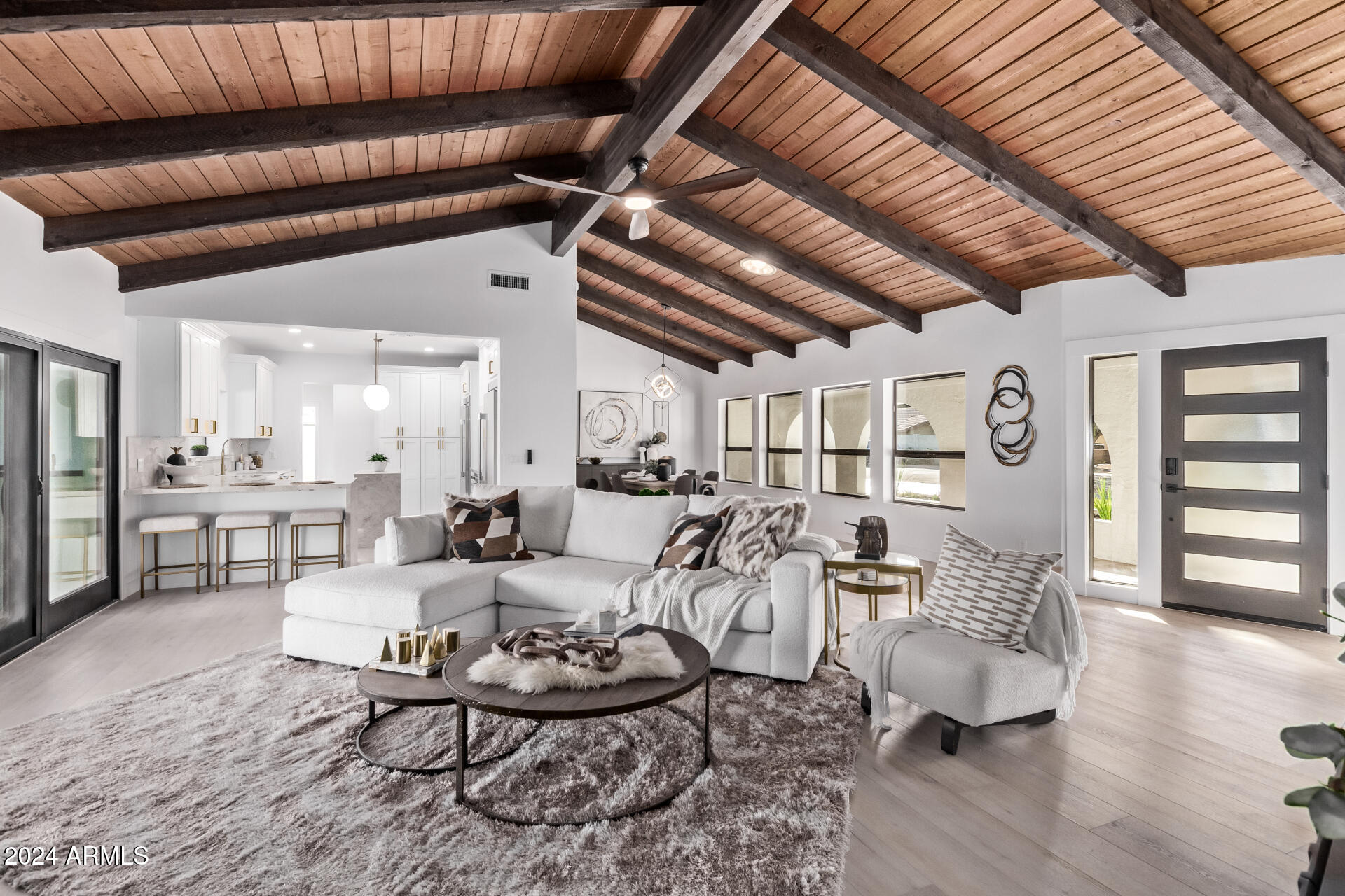 6425 S ROCKFORD Drive