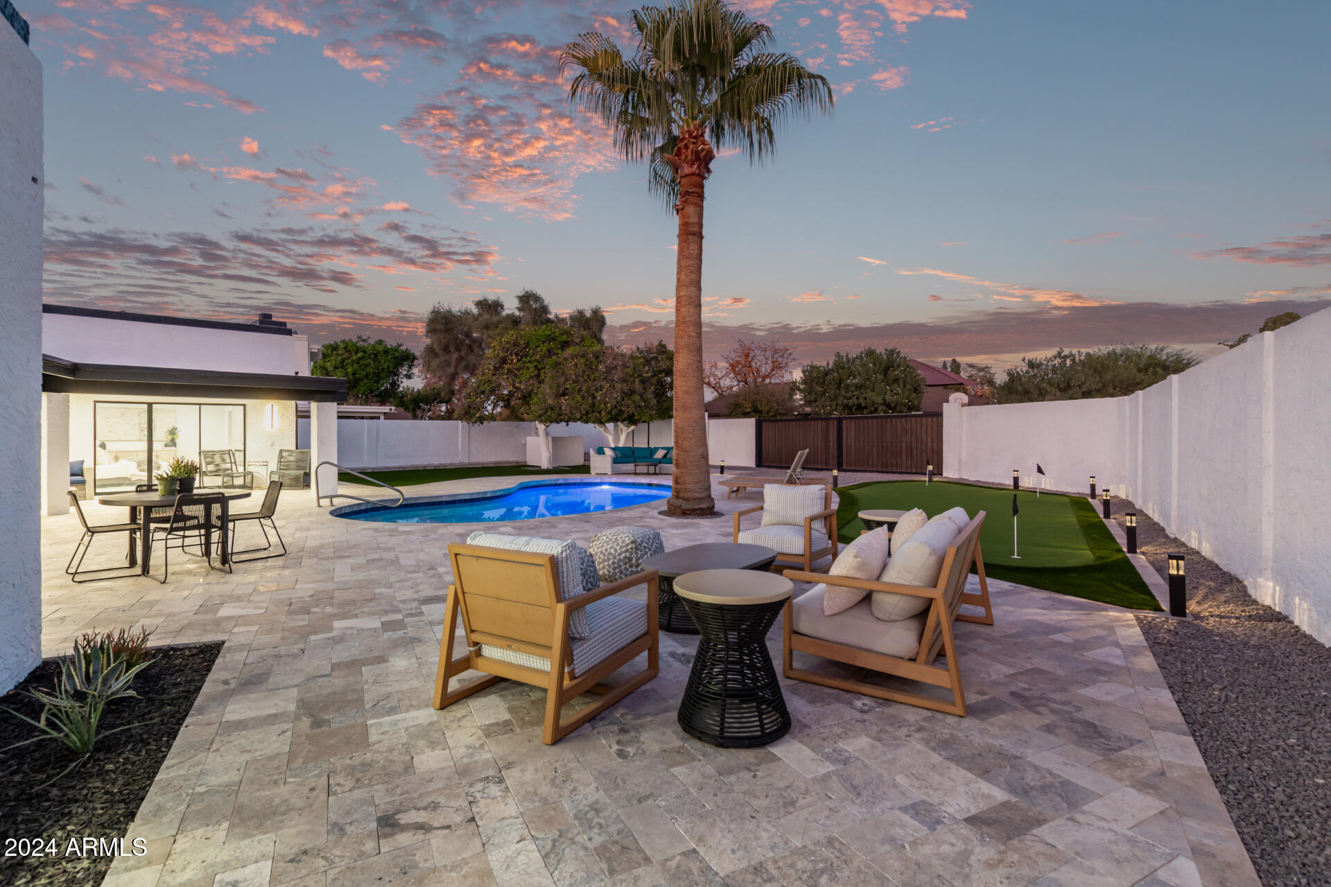 6425 S ROCKFORD Drive