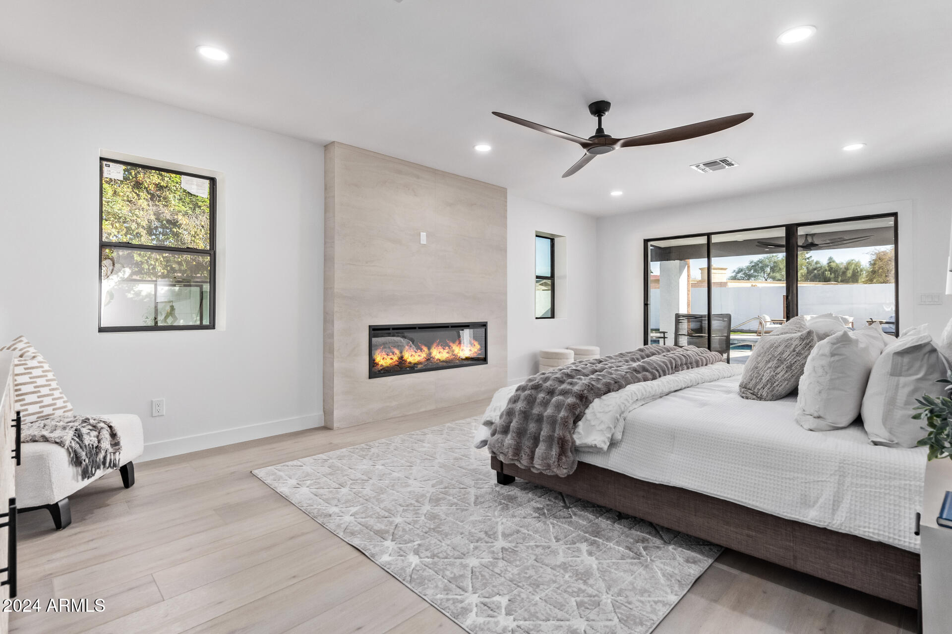 6425 S ROCKFORD Drive