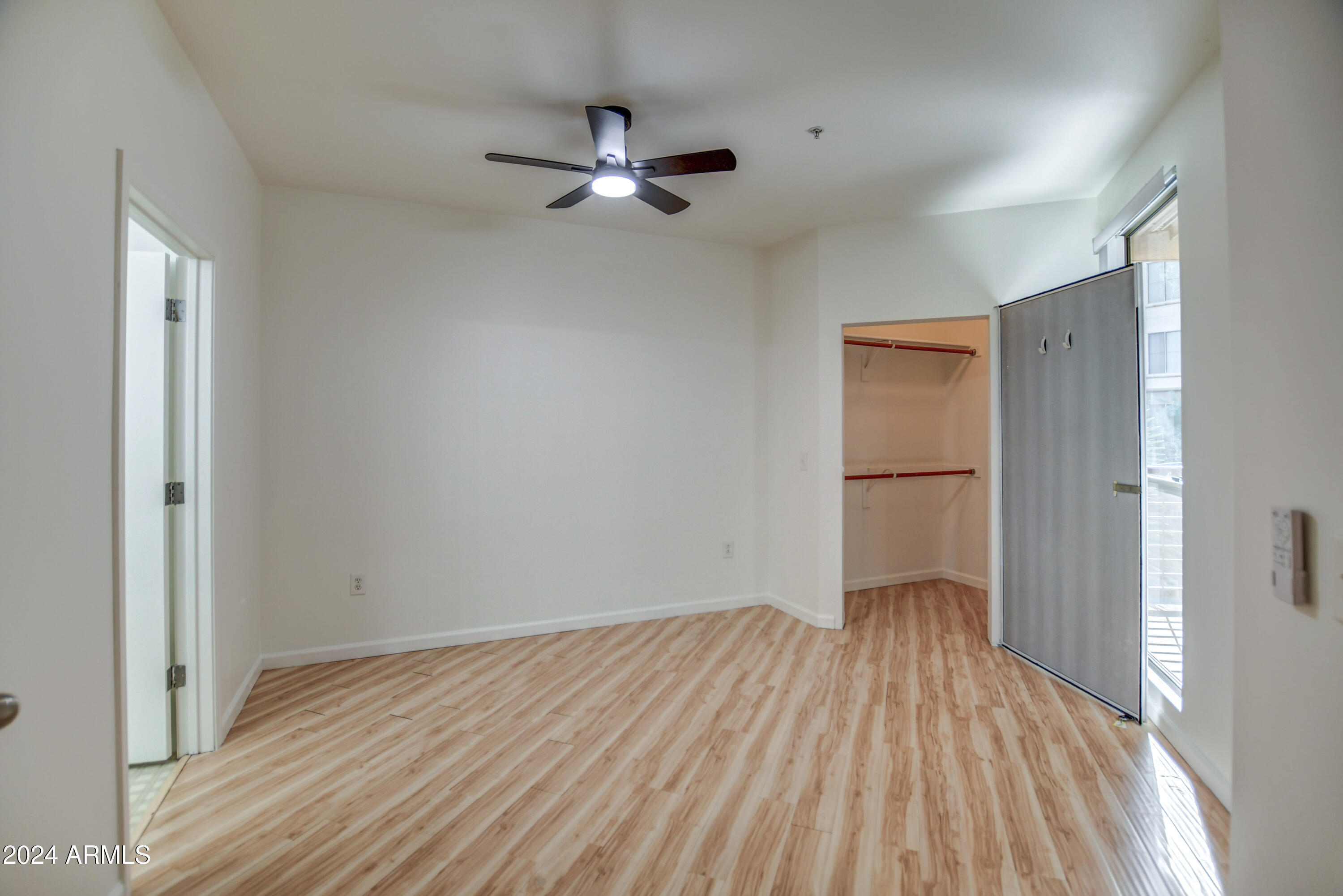 1701 E COLTER Street # 211