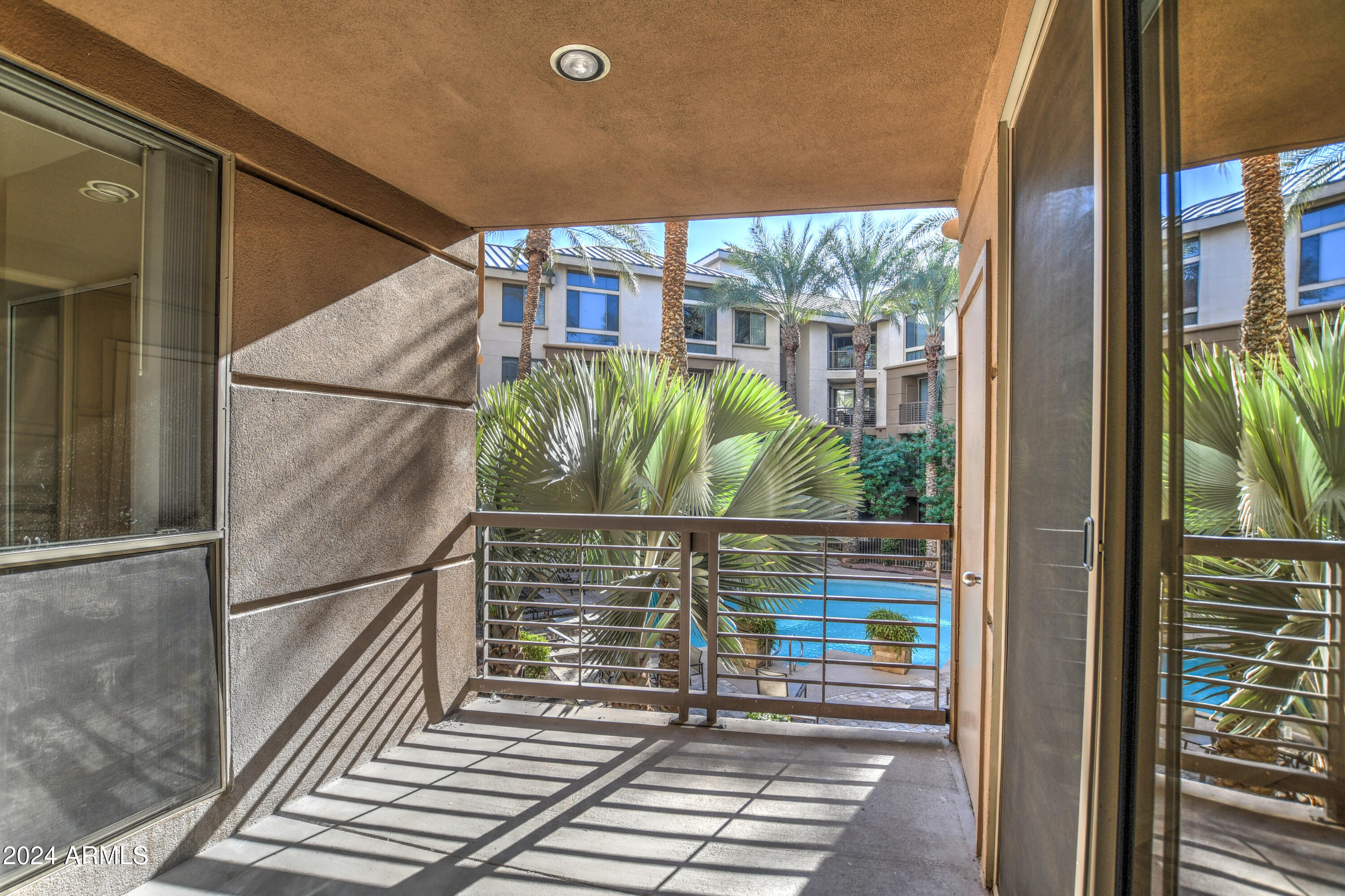 1701 E COLTER Street # 211