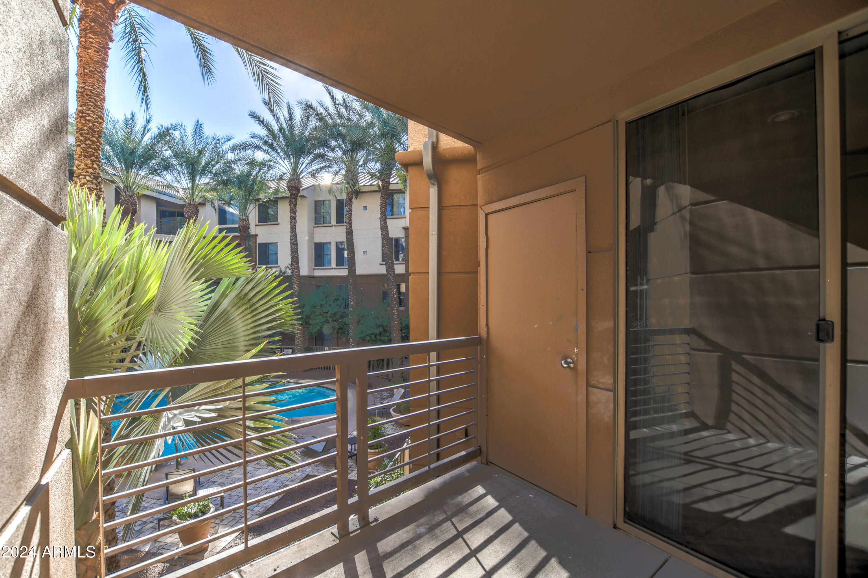 1701 E COLTER Street # 211