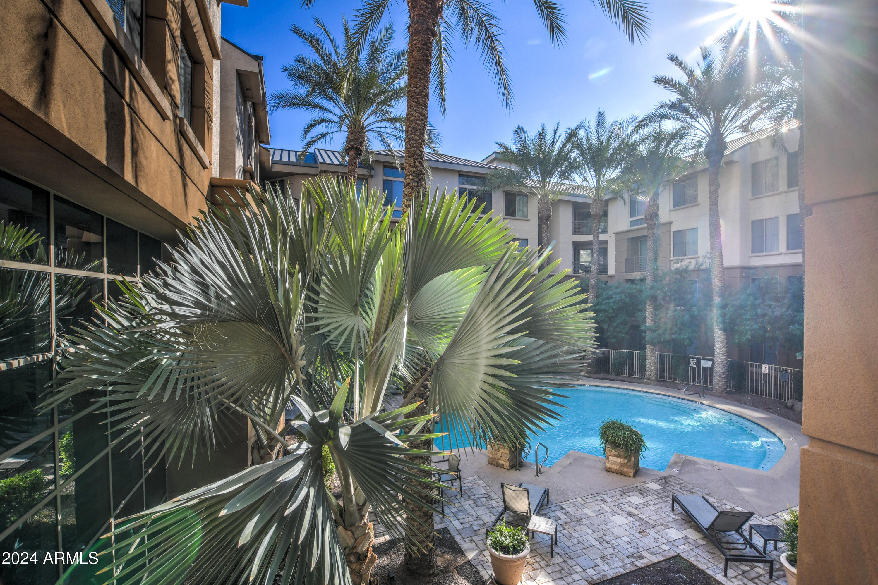 1701 E COLTER Street # 211