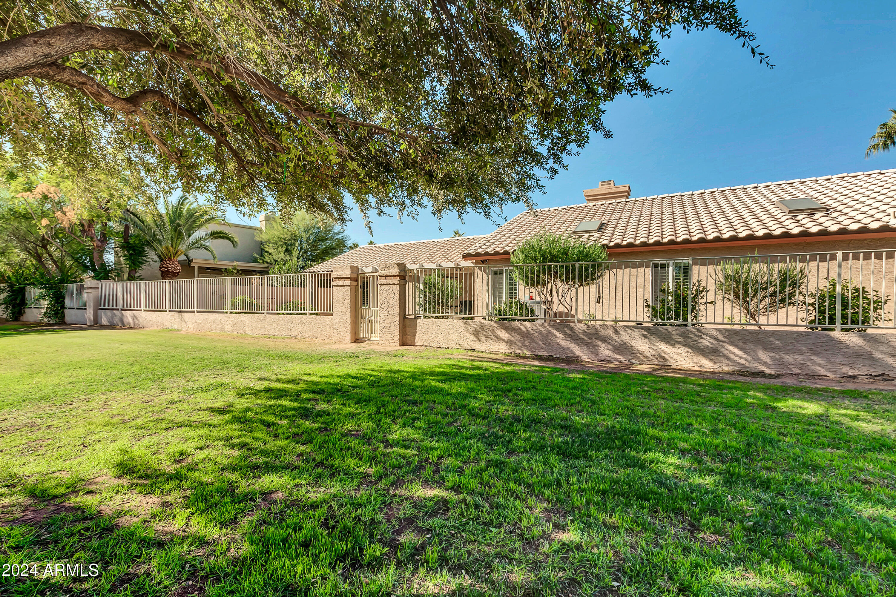 1731 W DUBLIN Court