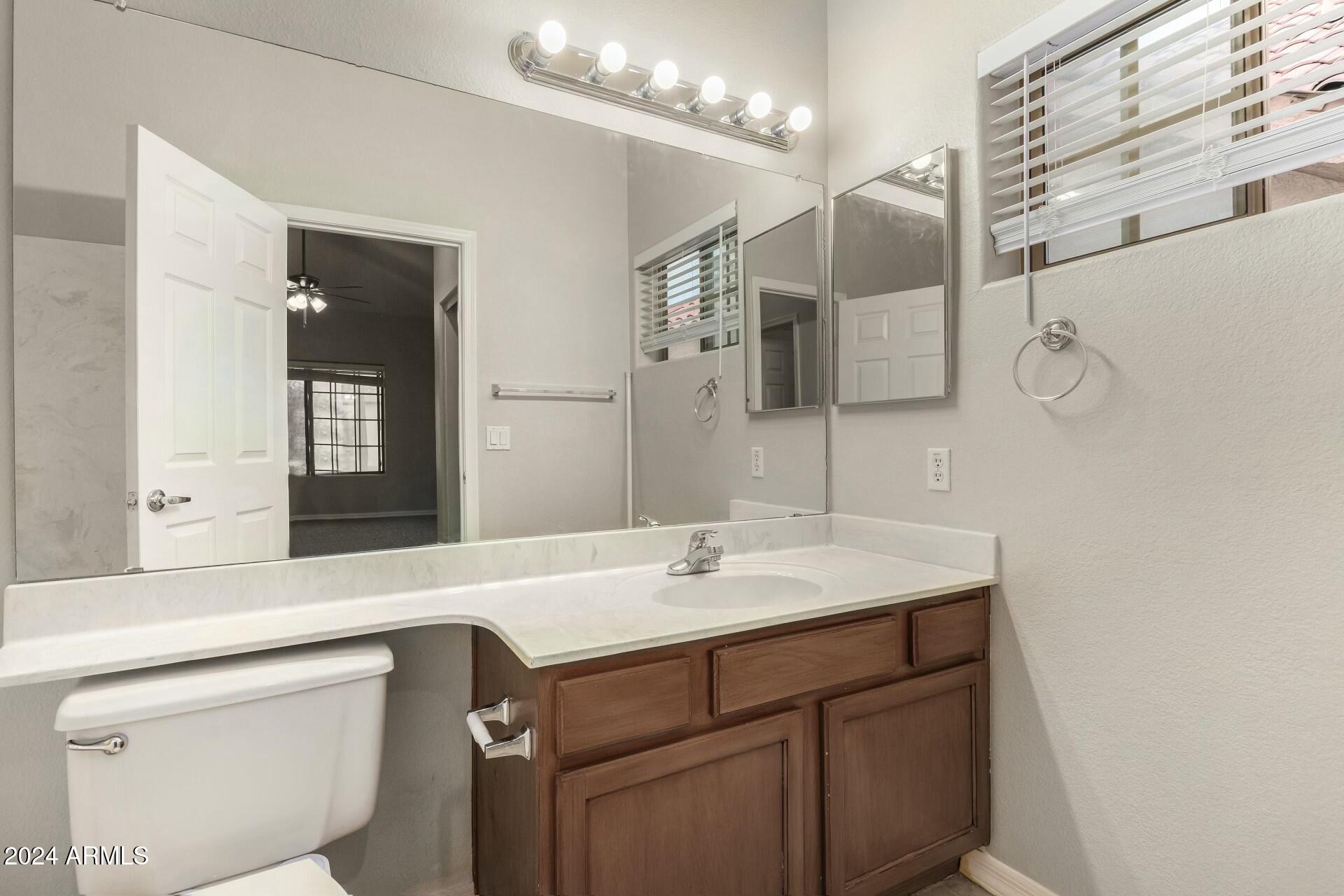 2801 N LITCHFIELD Road # 18