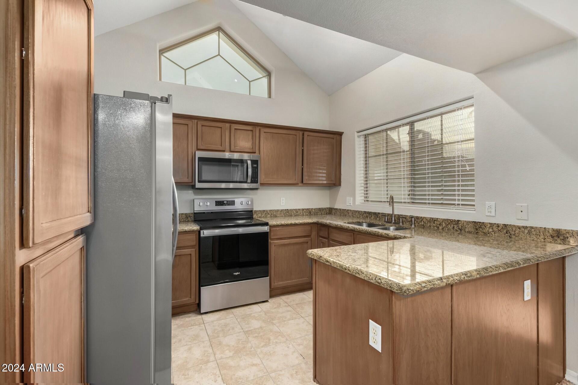 2801 N LITCHFIELD Road # 18