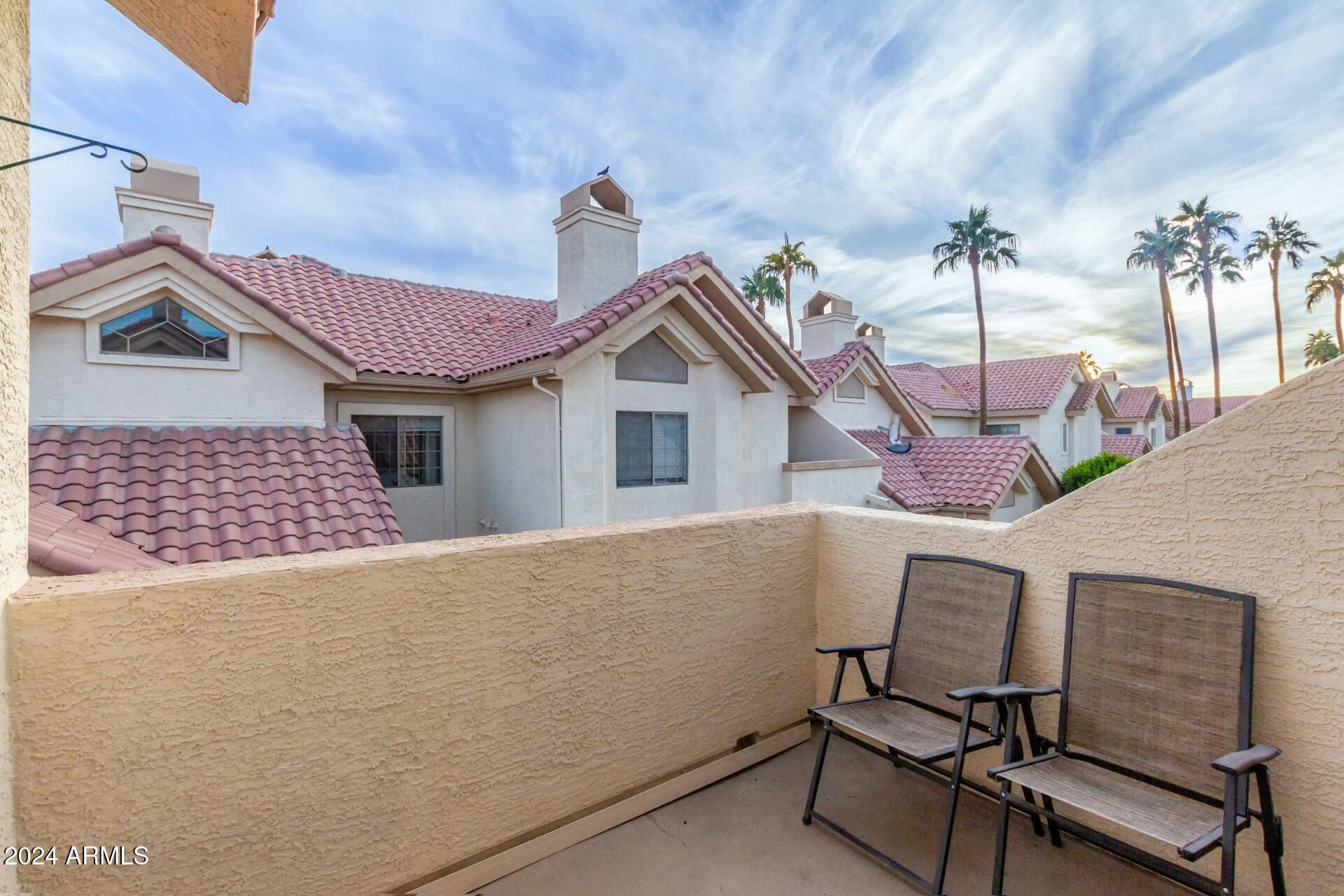 2801 N LITCHFIELD Road # 18