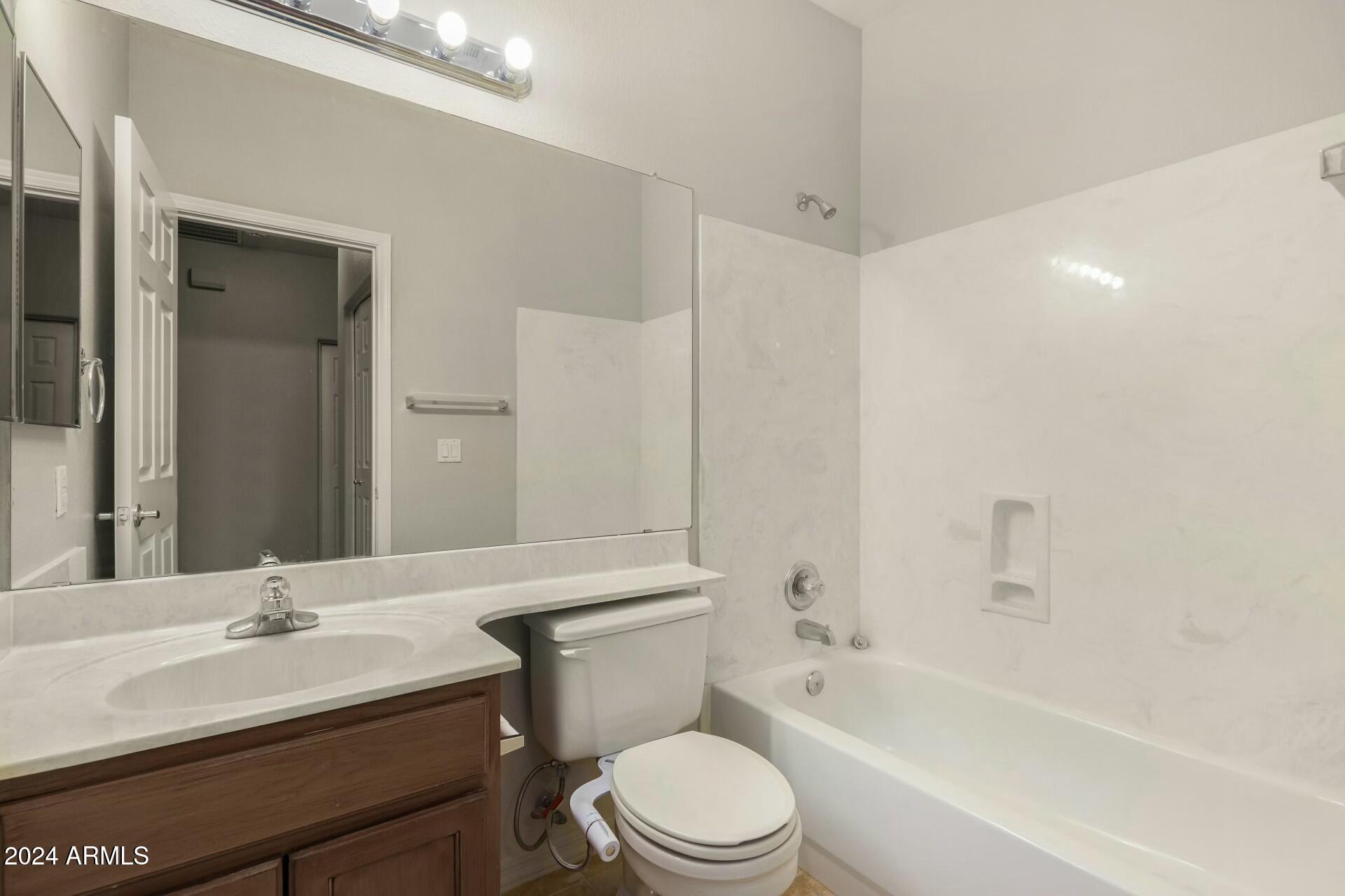 2801 N LITCHFIELD Road # 18