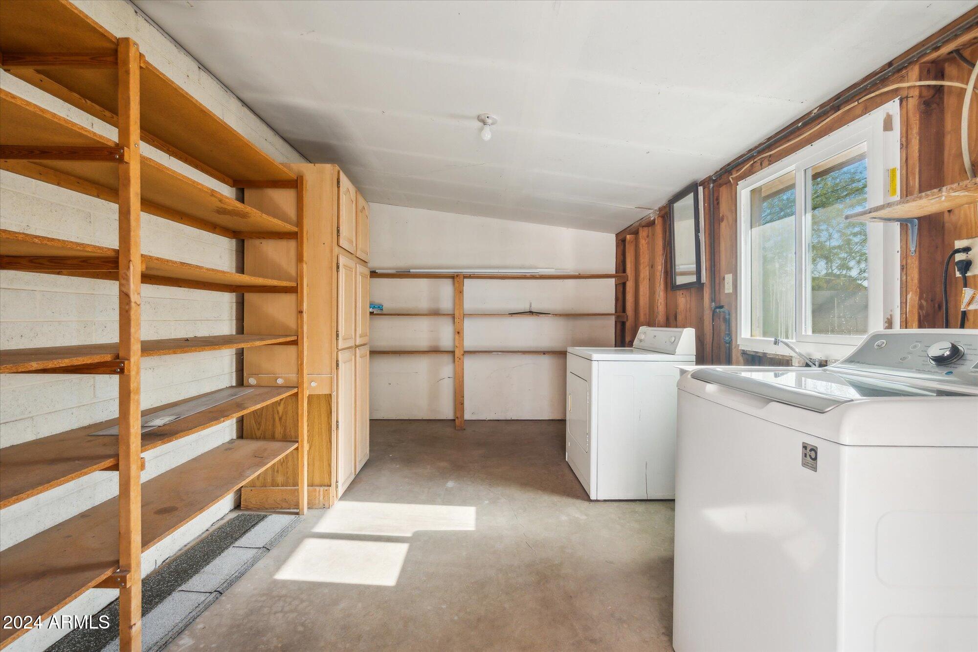 1017 E WESLEYAN Drive