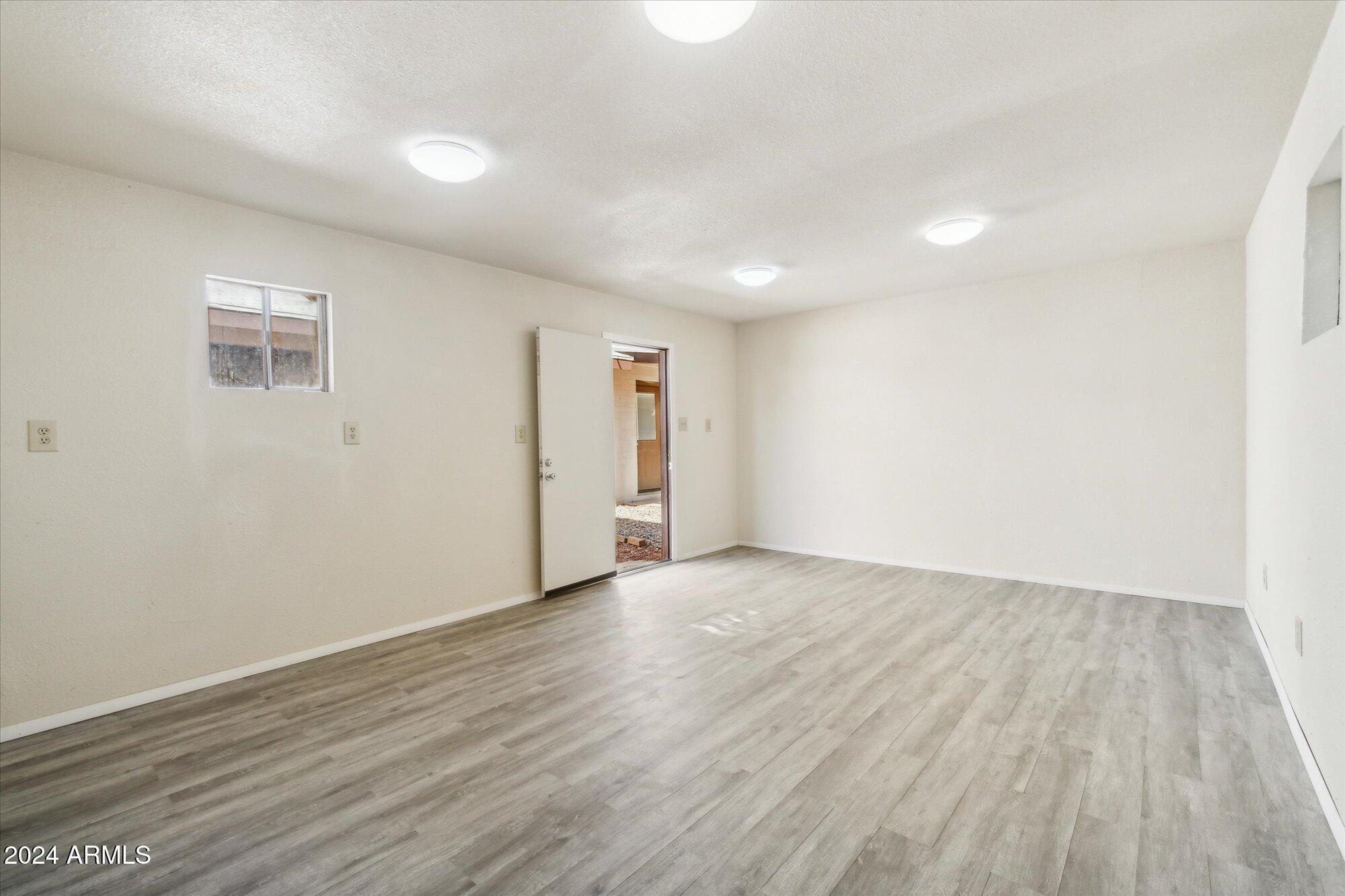 1017 E WESLEYAN Drive