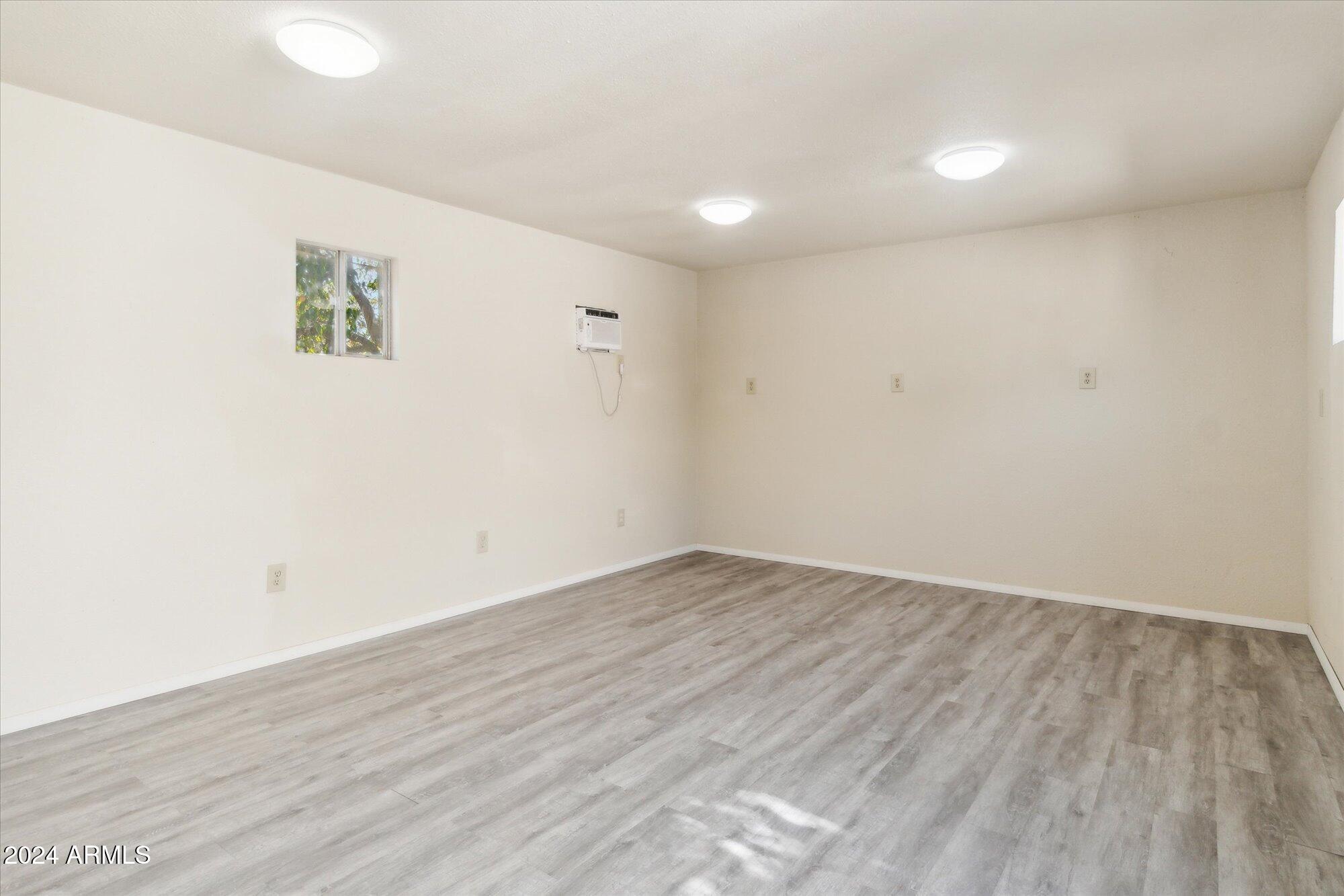 1017 E WESLEYAN Drive