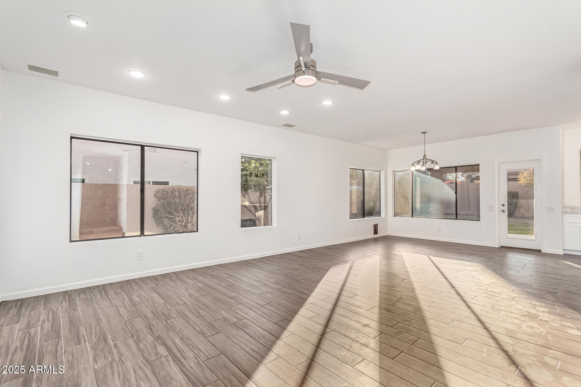 16442 N 59TH Place