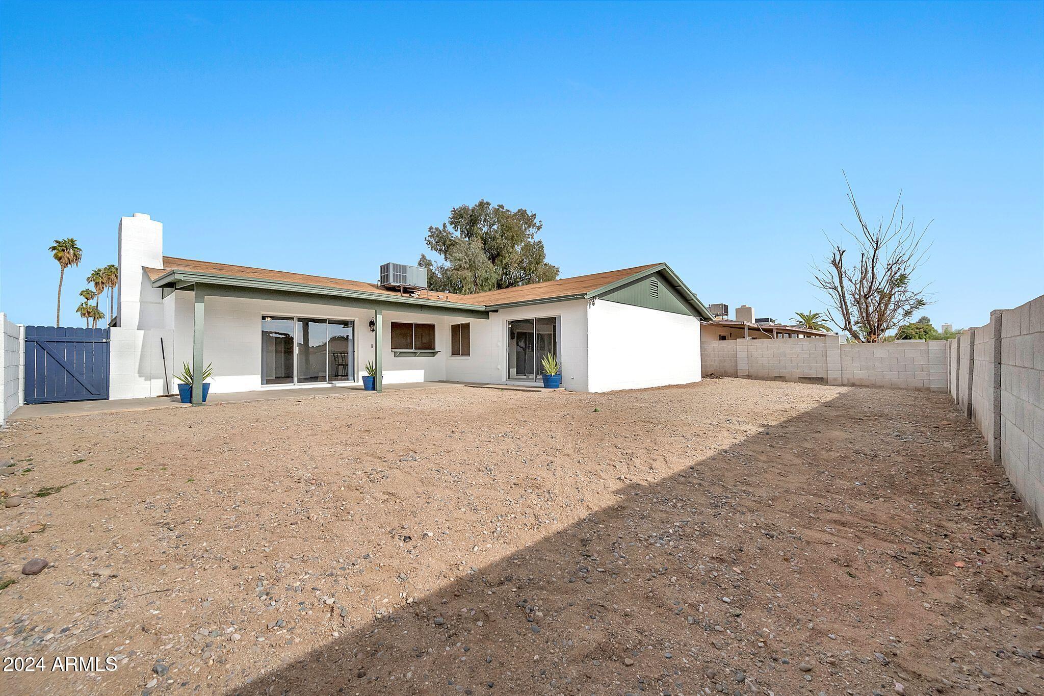 5719 W CHOLLA Street