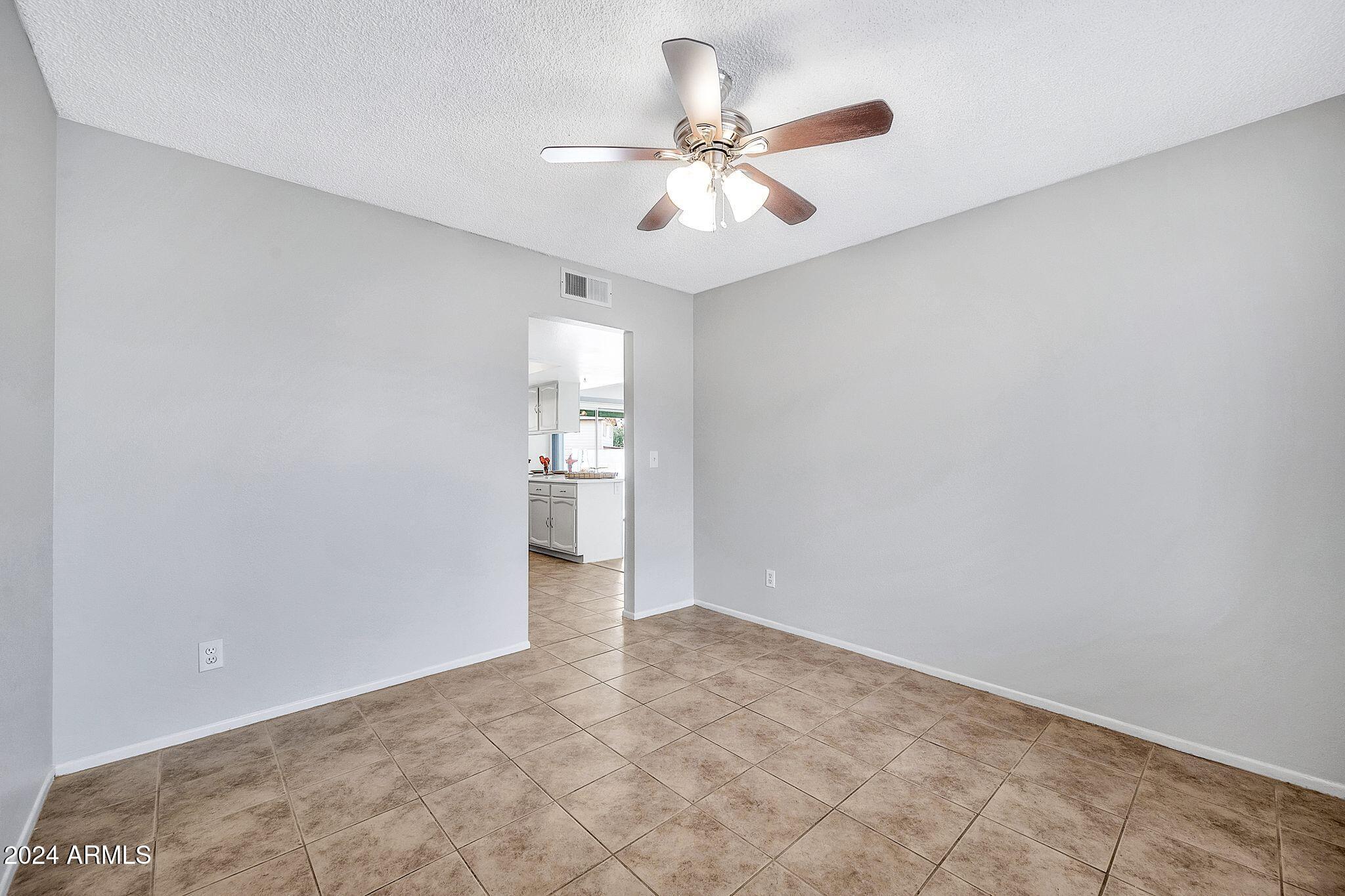 5719 W CHOLLA Street