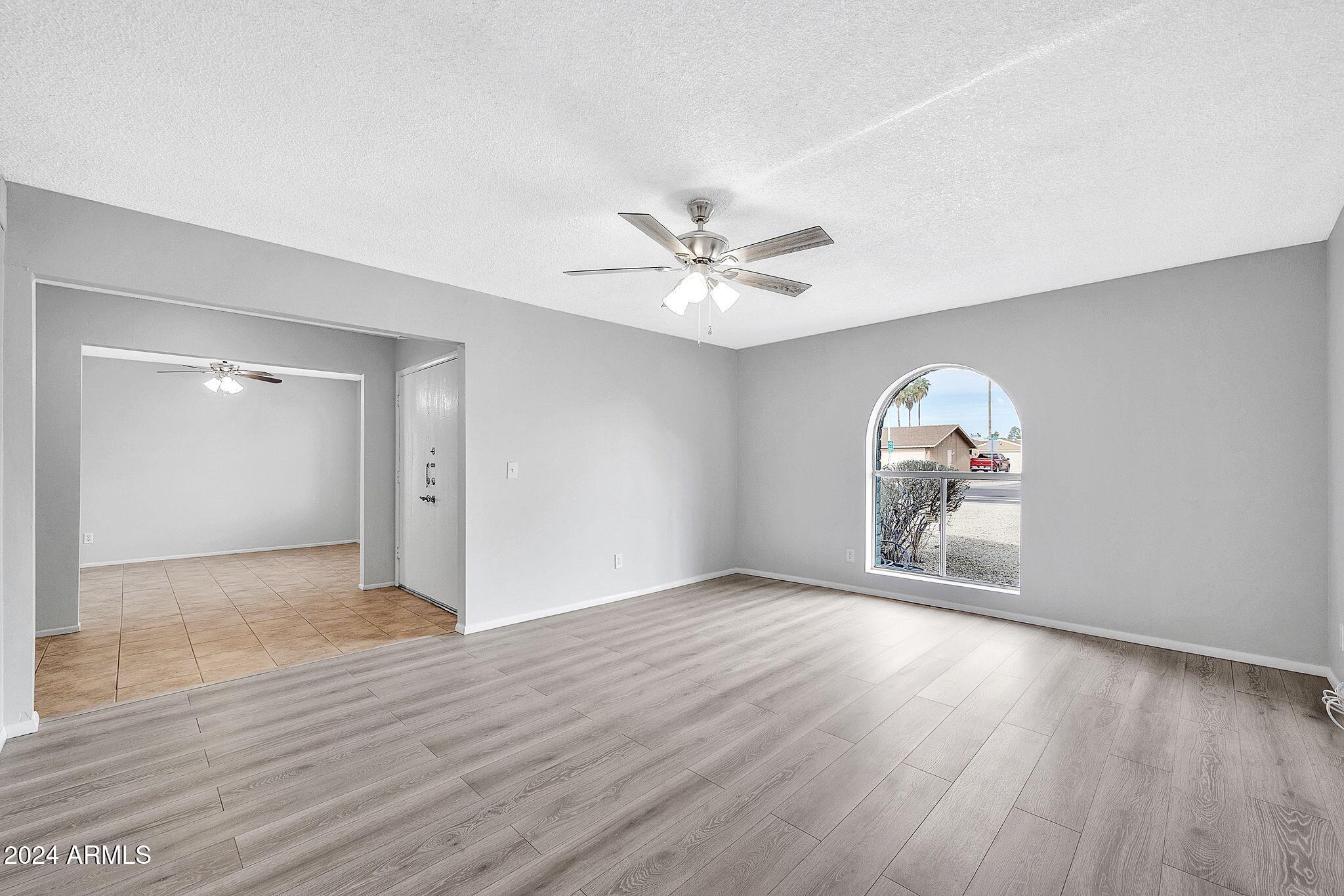 5719 W CHOLLA Street