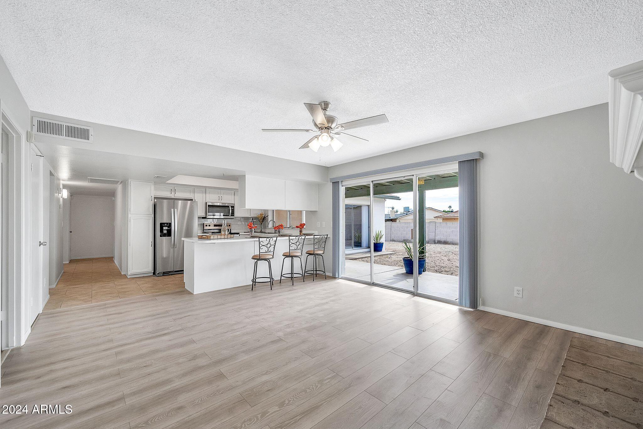 5719 W CHOLLA Street