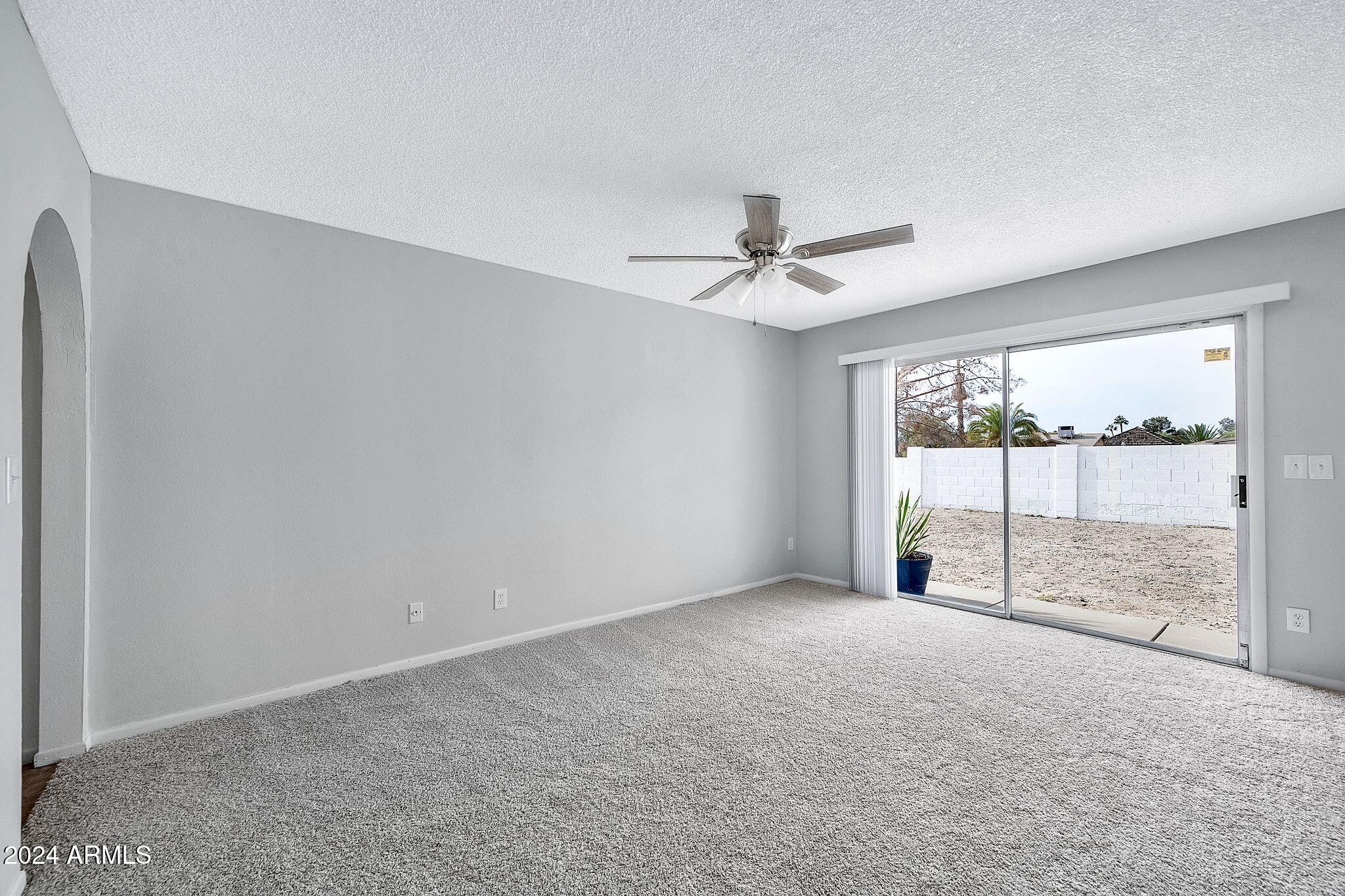 5719 W CHOLLA Street