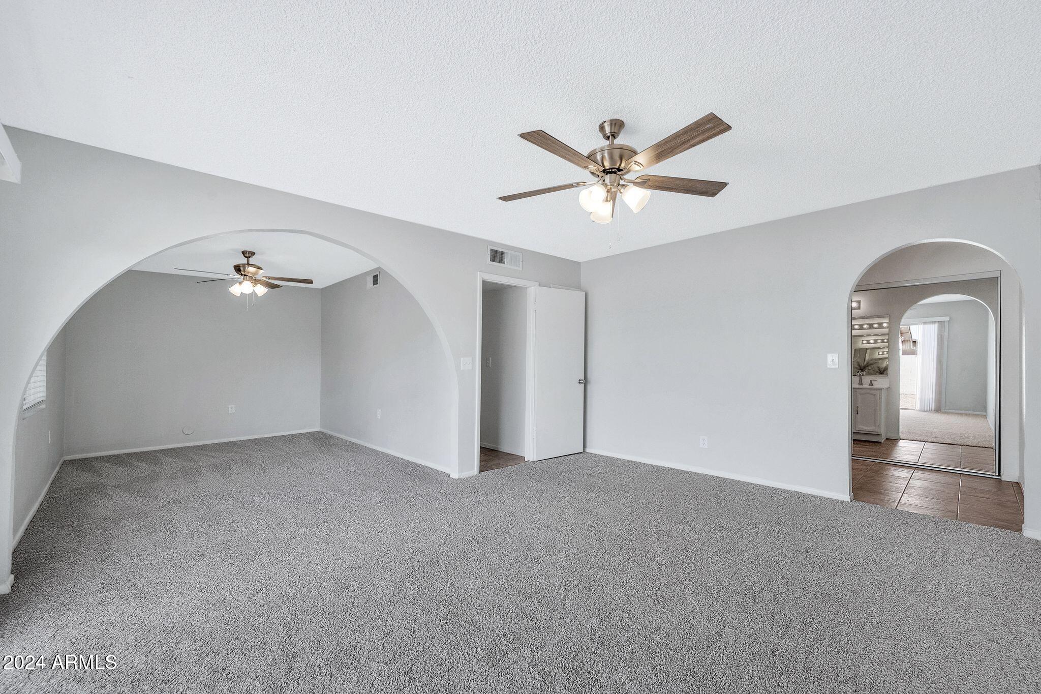 5719 W CHOLLA Street