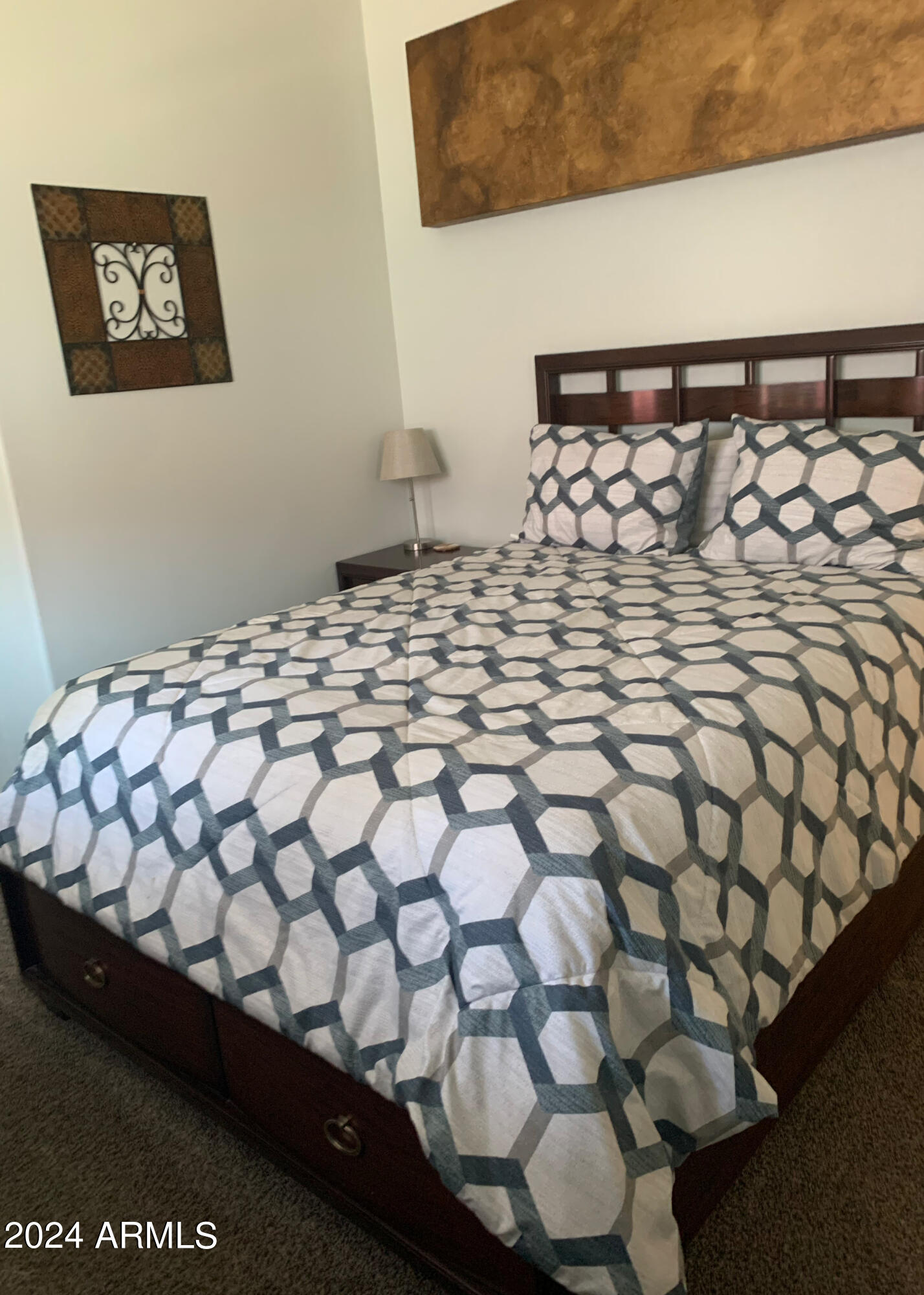 6601 E PARADISE Drive