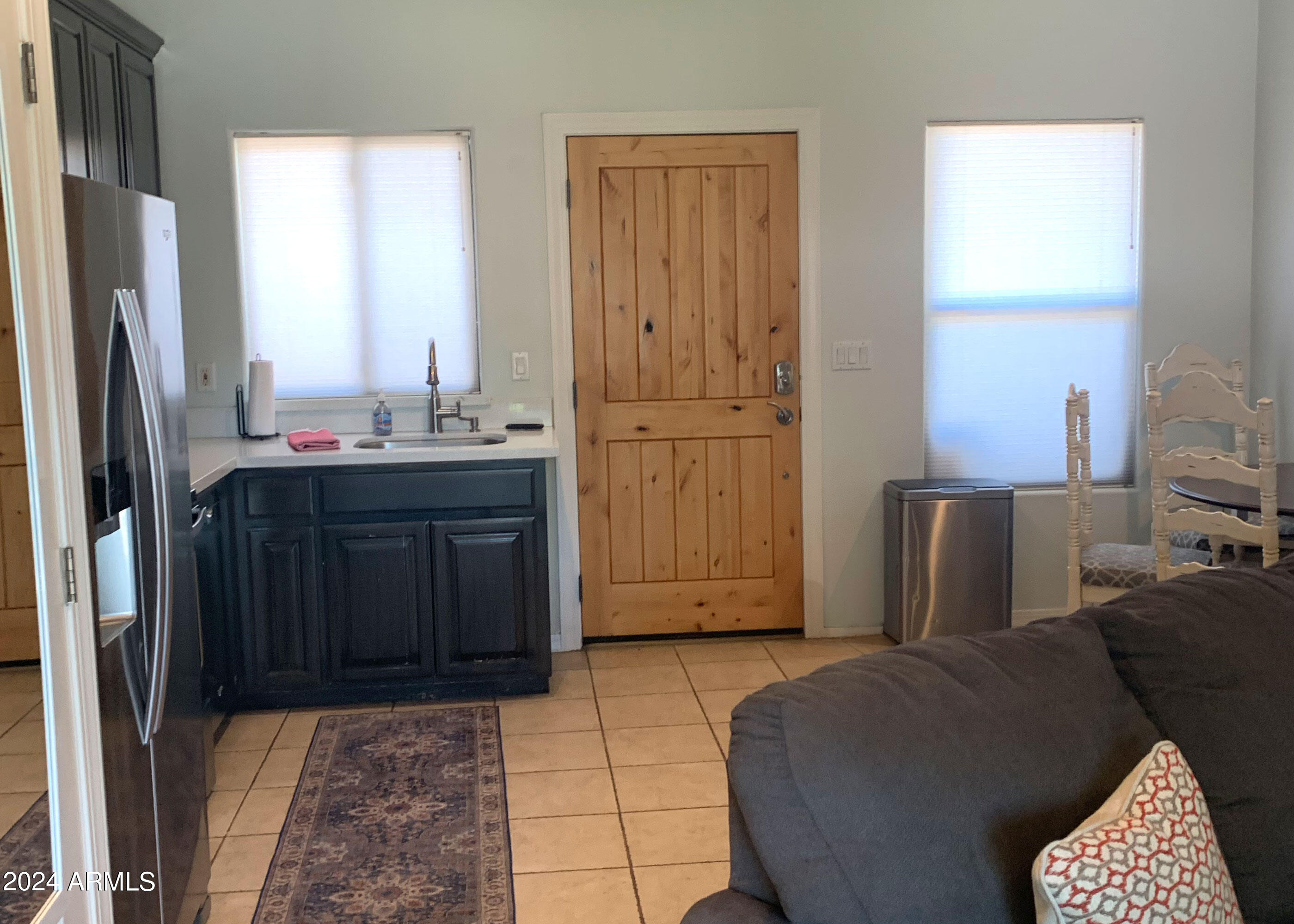 6601 E PARADISE Drive