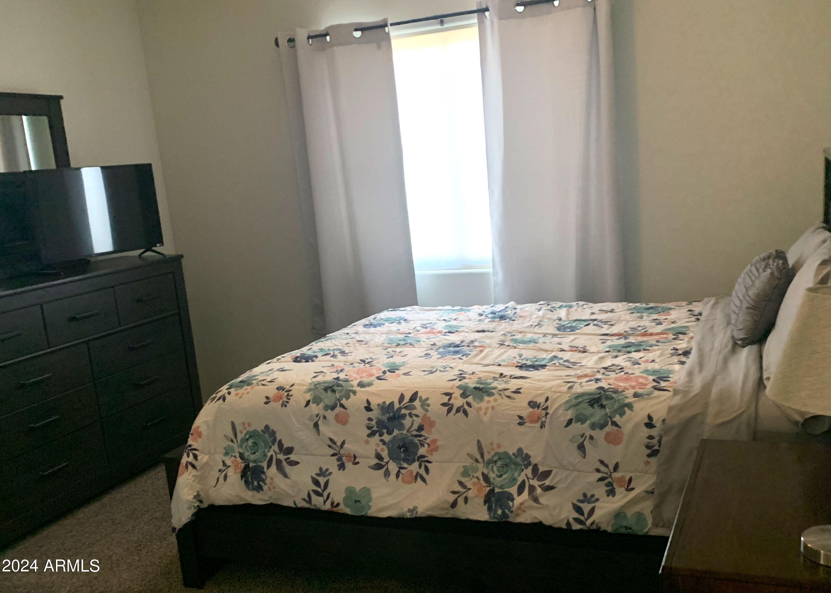 6601 E PARADISE Drive