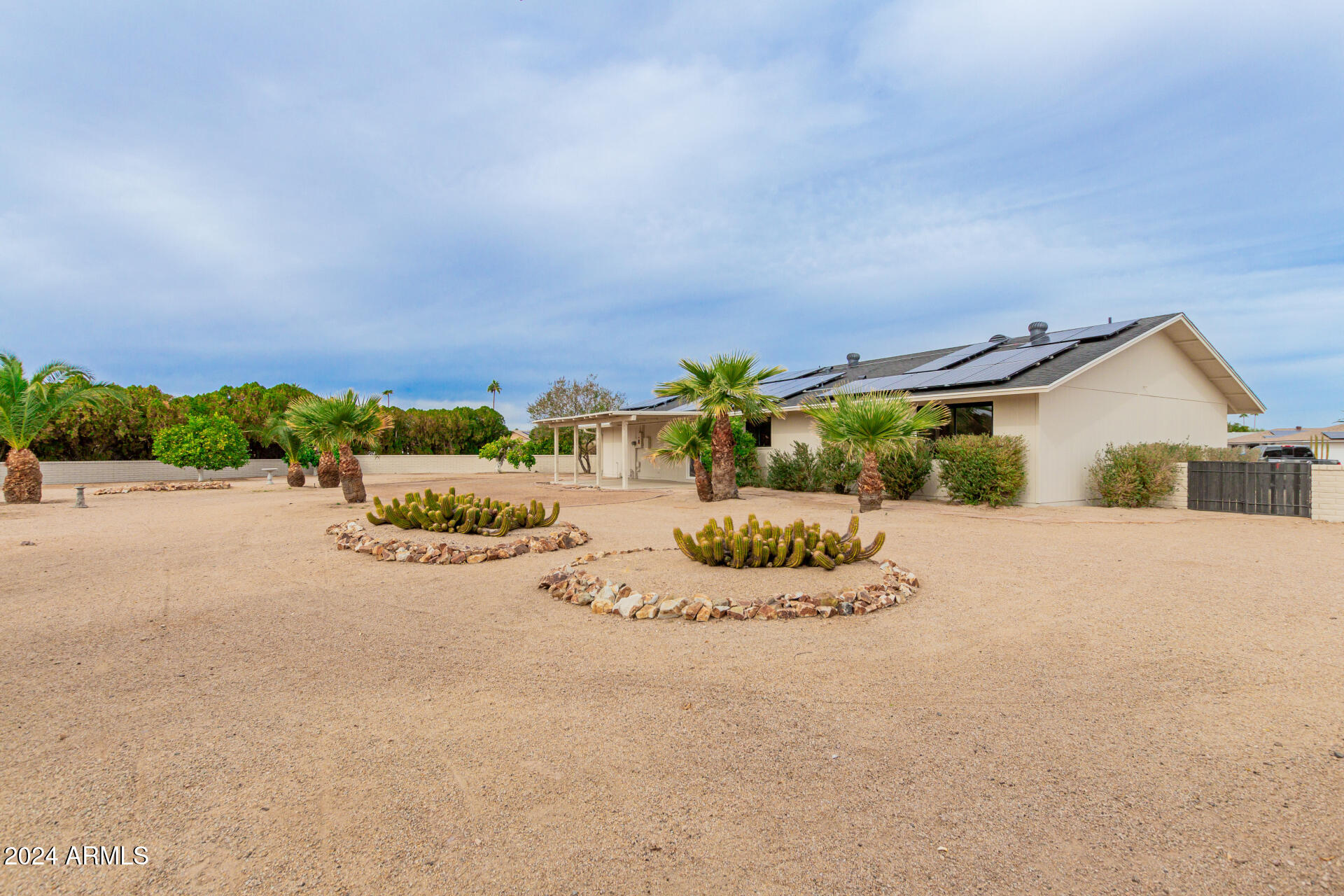 11402 N ARBOR Court