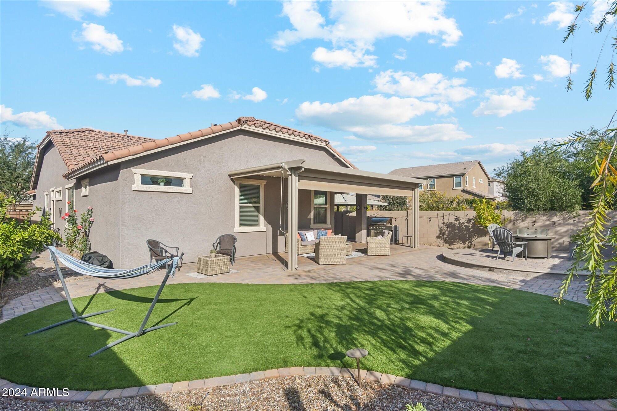 4049 E ROY ROGERS Road