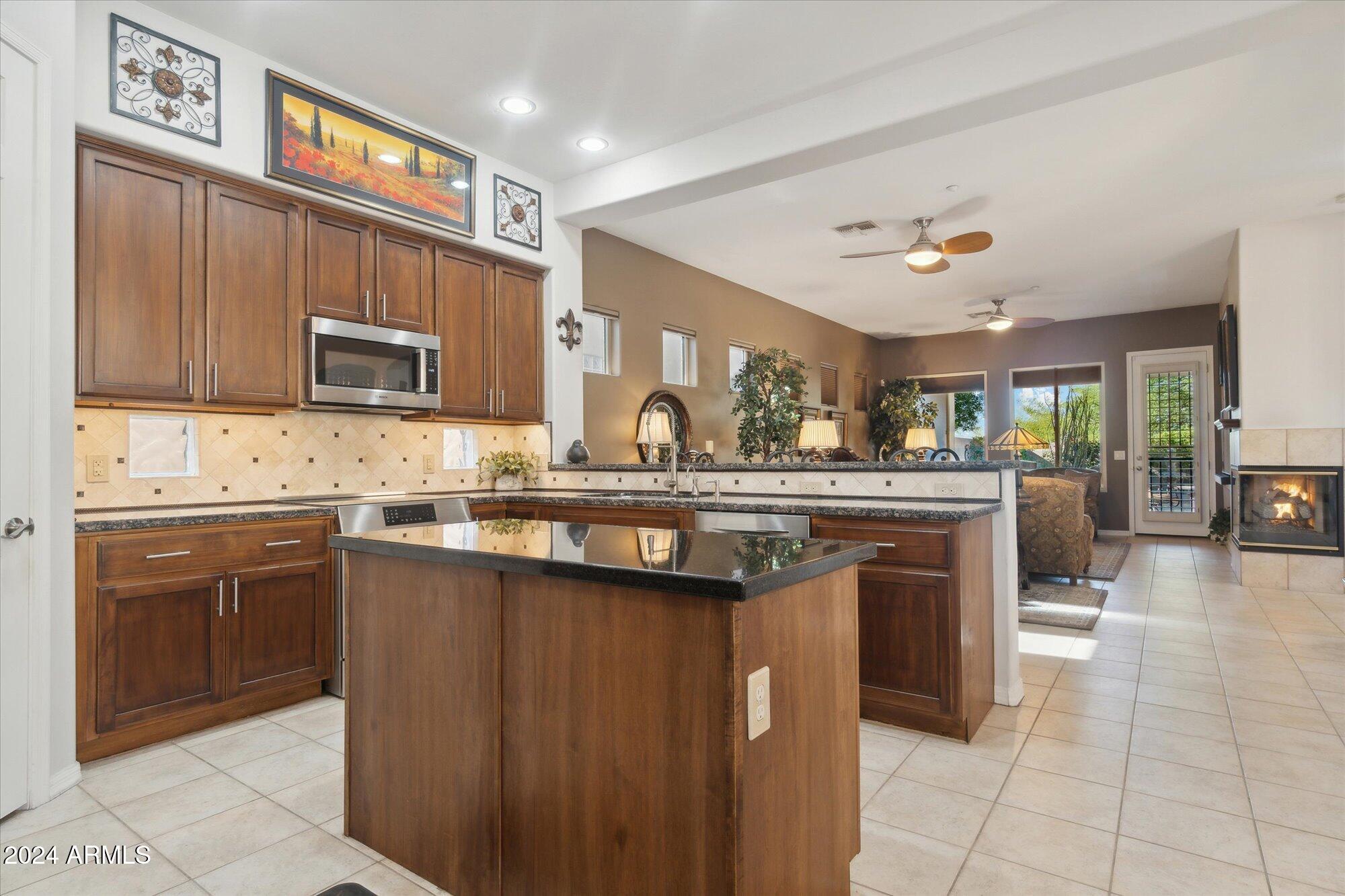 33492 N 73RD Place