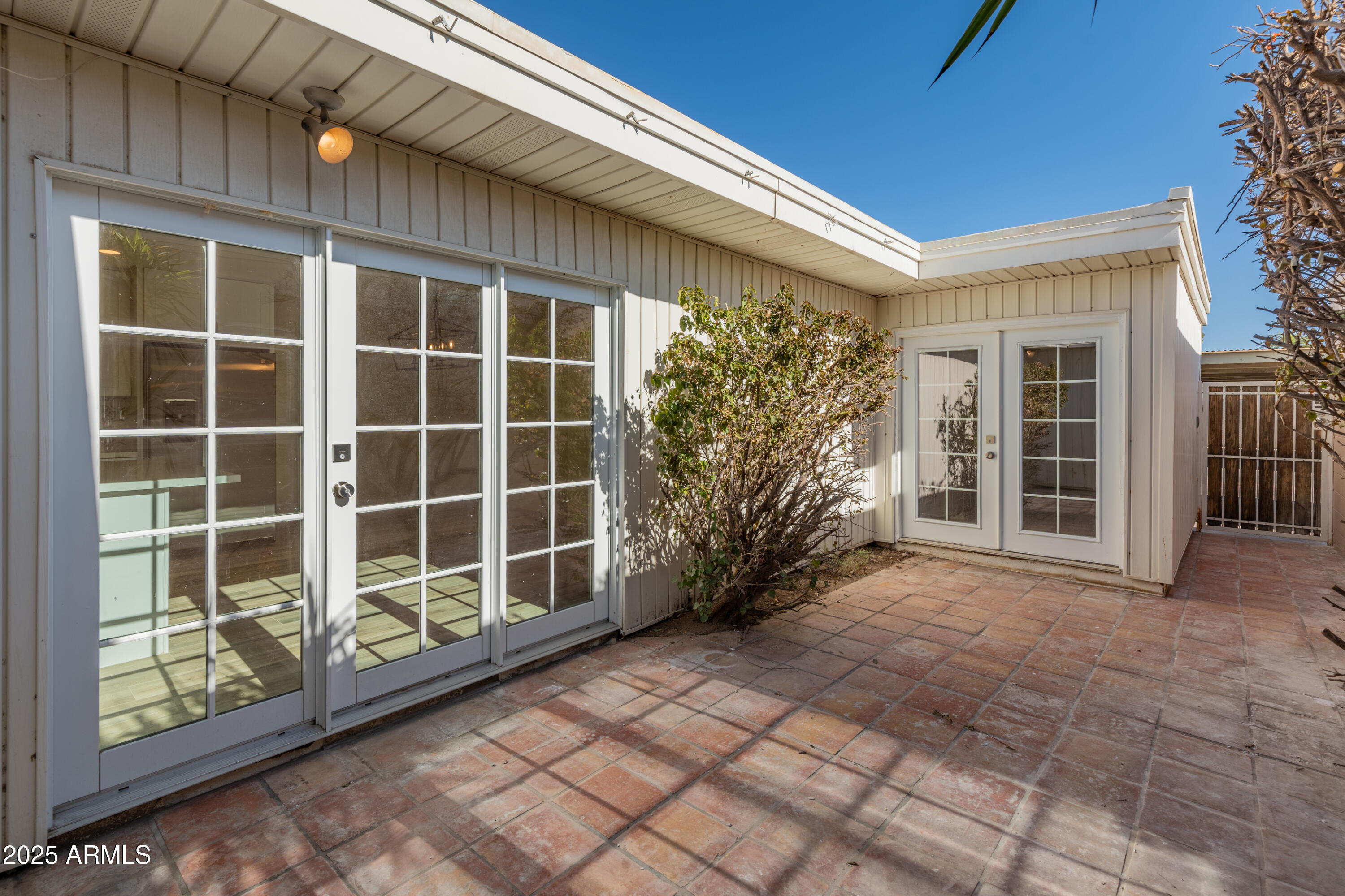 8236 E Orange Blossom Lane