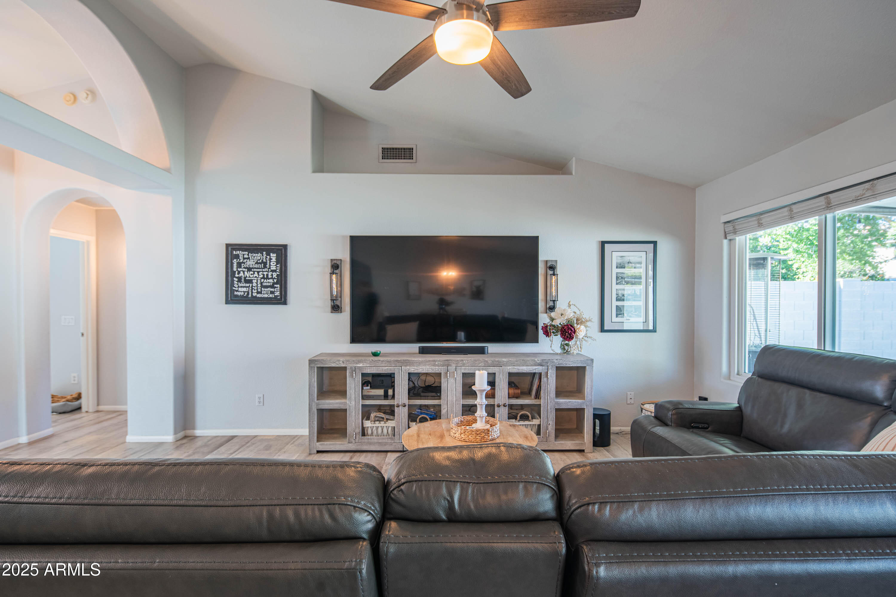 4550 E CHARLESTON Avenue