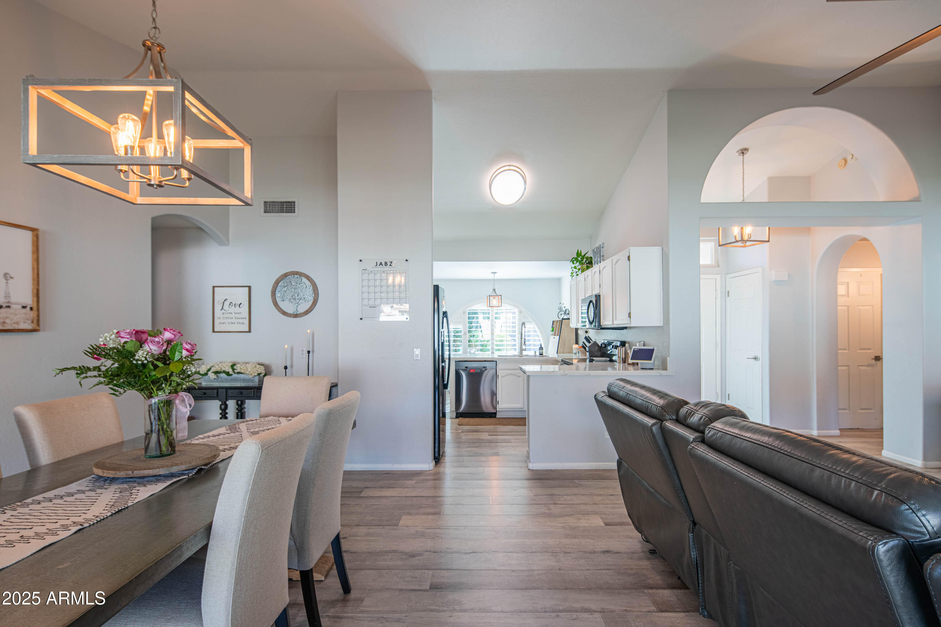 4550 E CHARLESTON Avenue