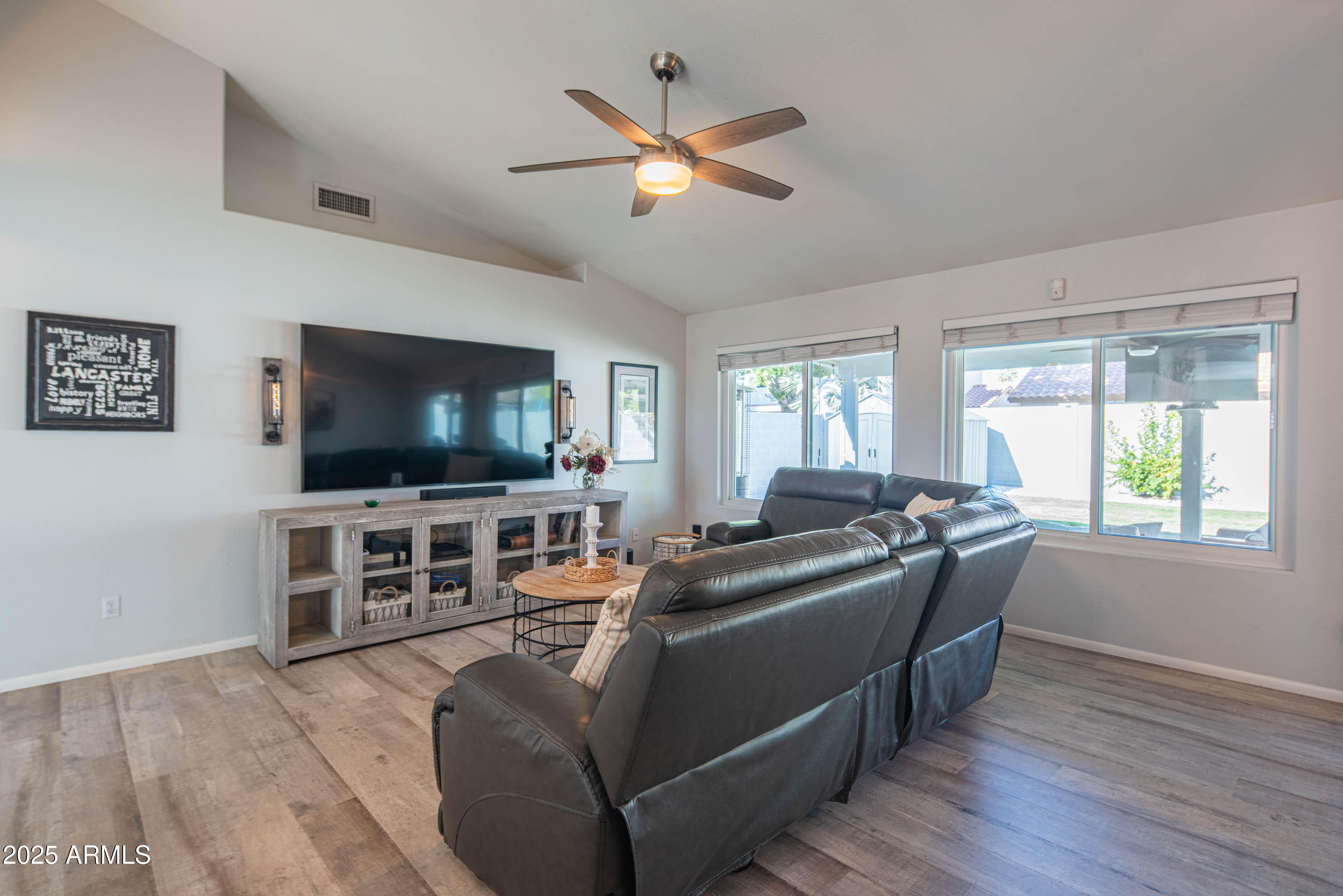 4550 E CHARLESTON Avenue