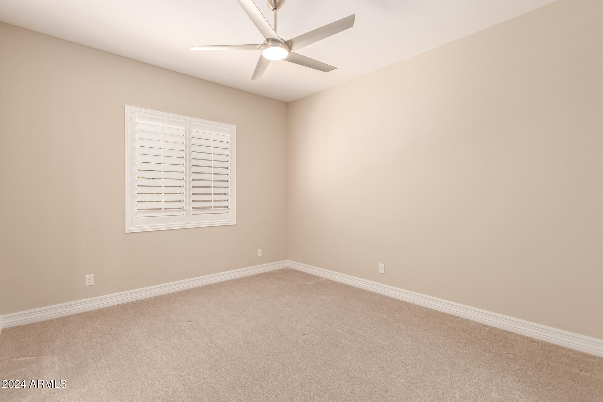 1954 E LA COSTA Drive