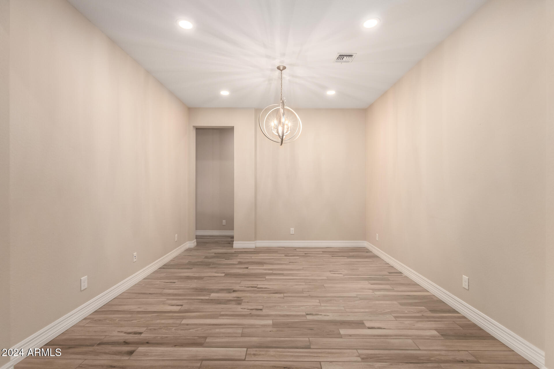 1954 E LA COSTA Drive