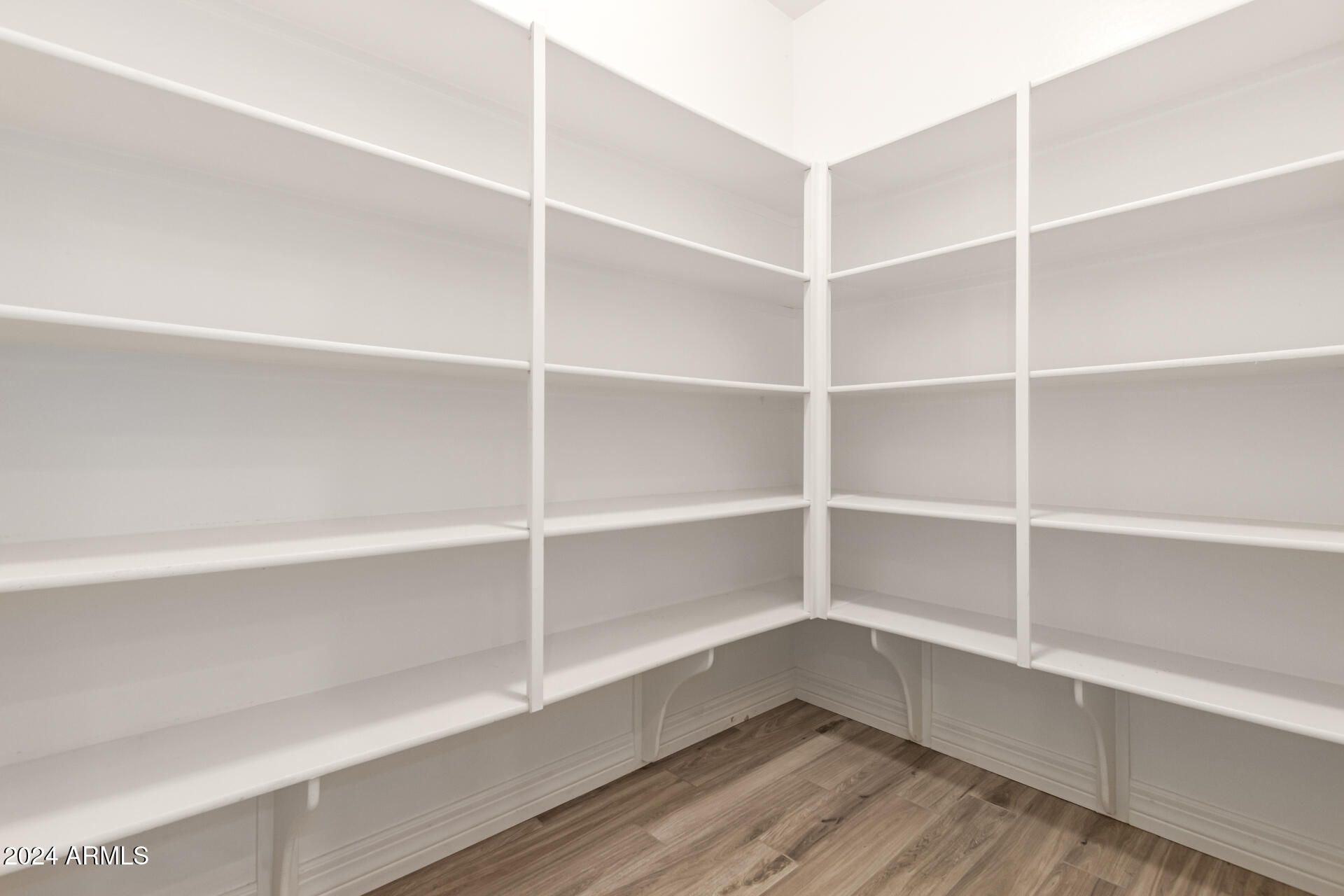 1954 E LA COSTA Drive