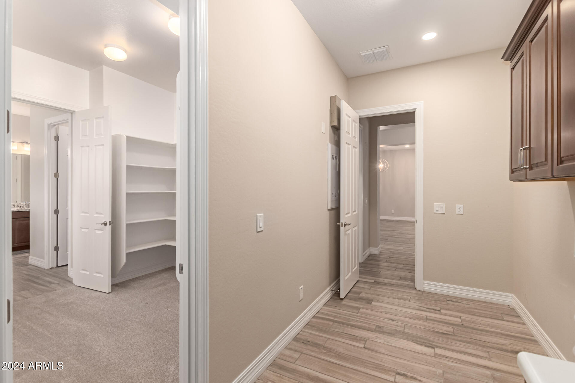 1954 E LA COSTA Drive